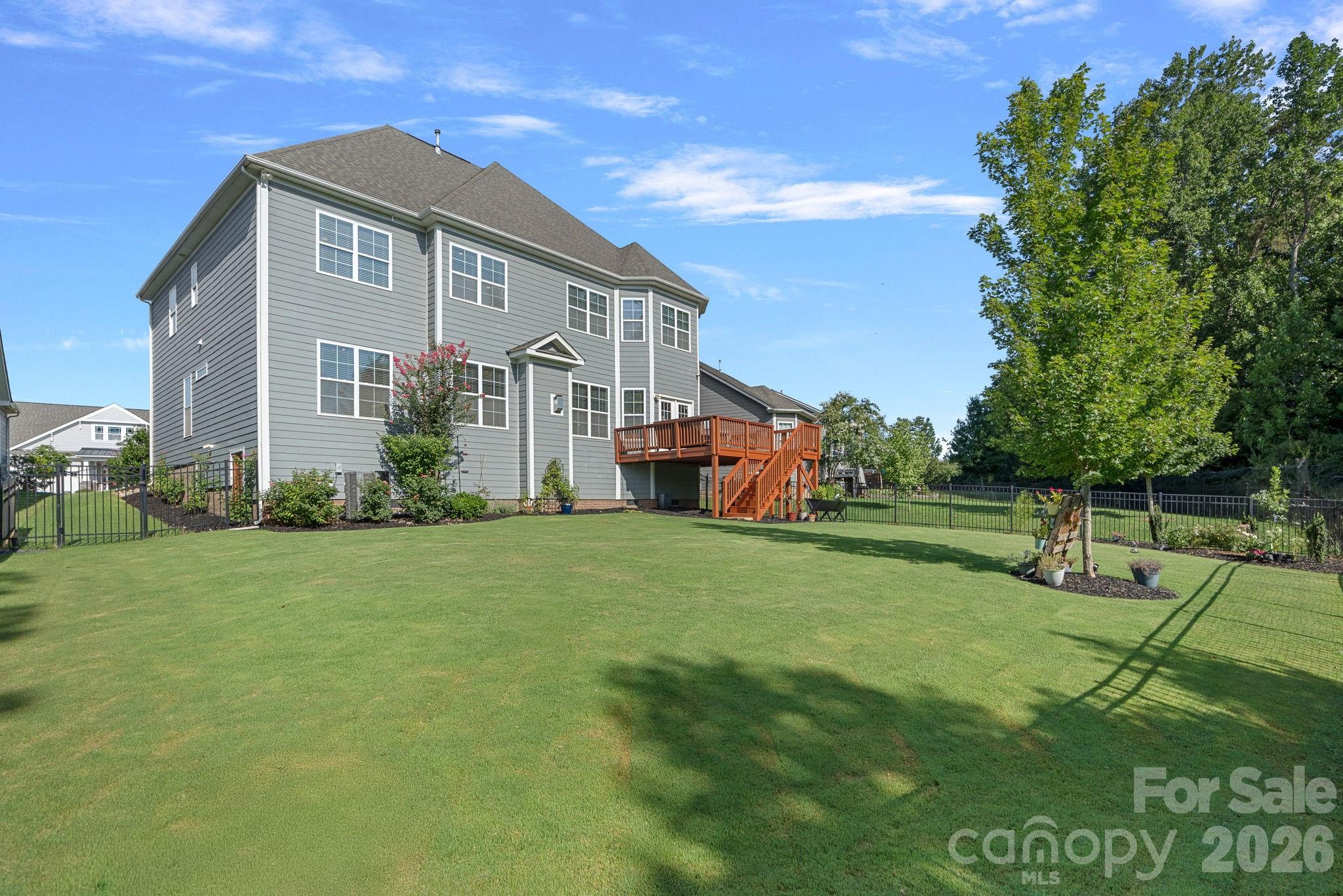 13147 Union Square Drive — Huntersville