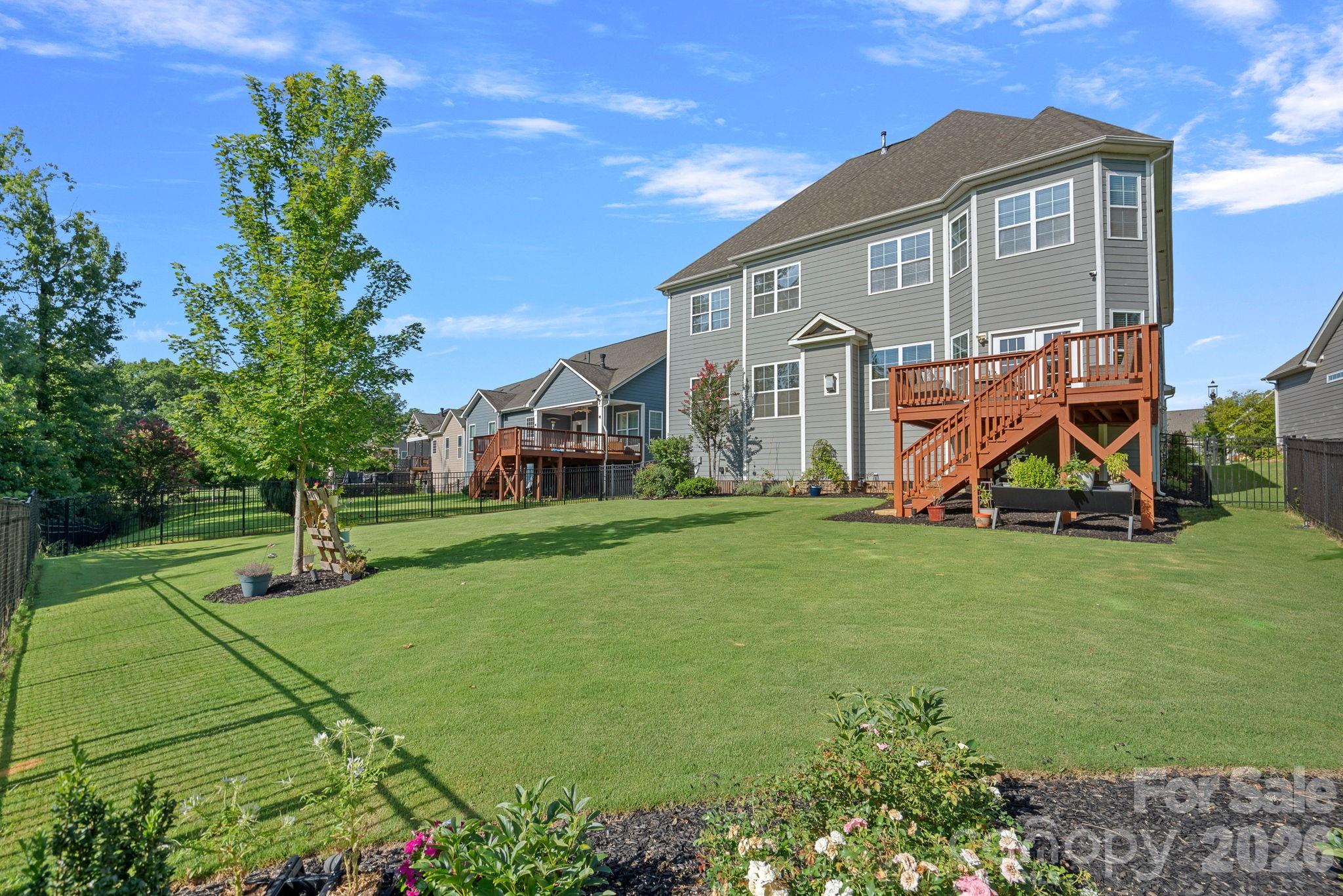 13147 Union Square Drive — Huntersville