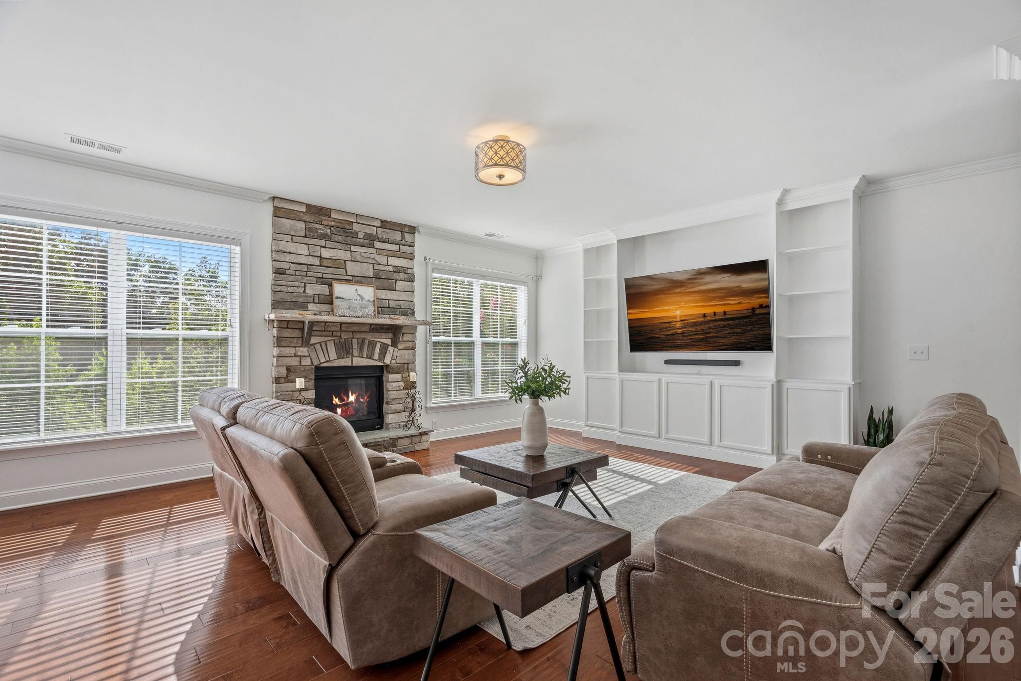13147 Union Square Drive — Huntersville