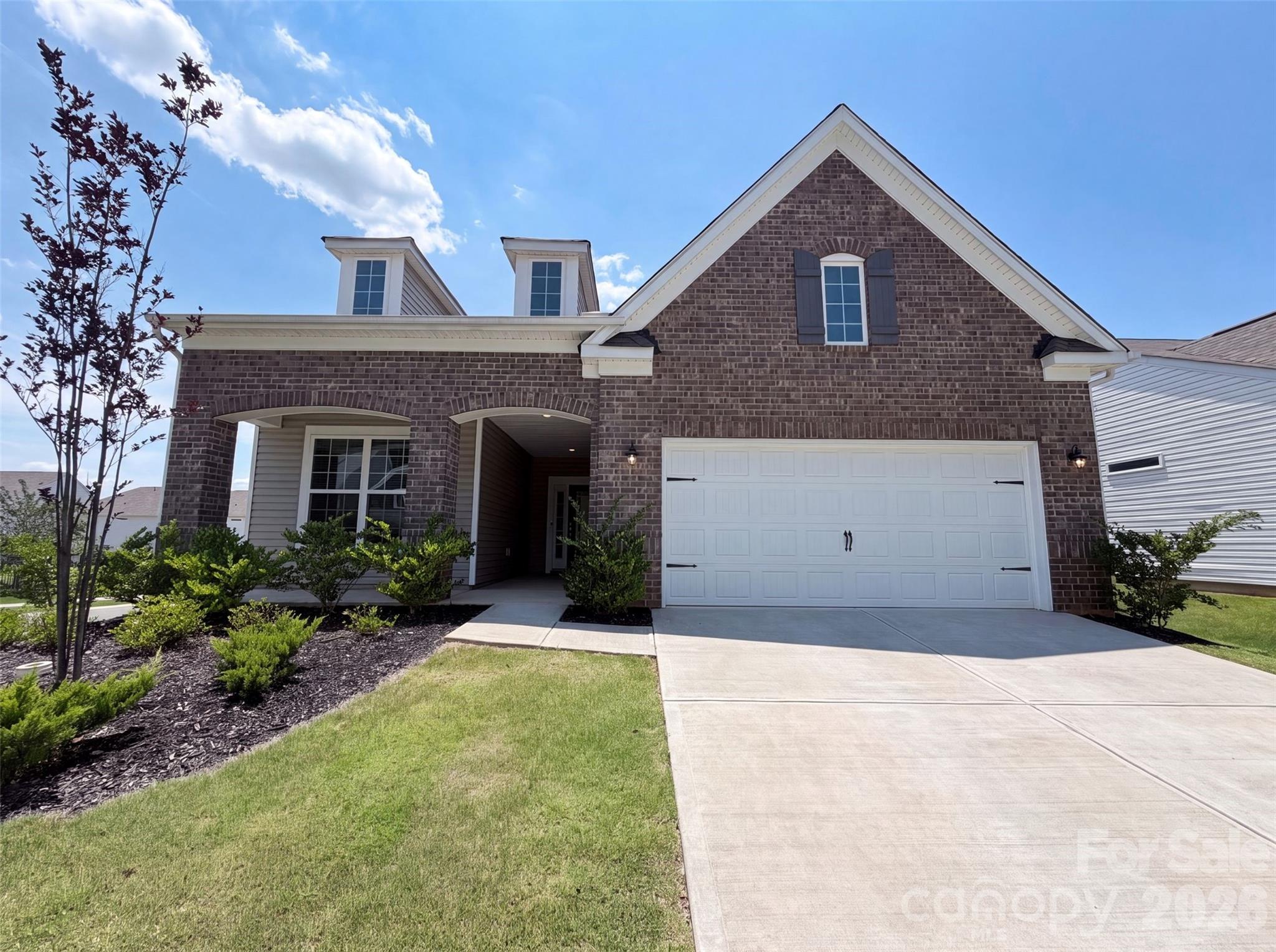 190 Abersham Drive — Mooresville