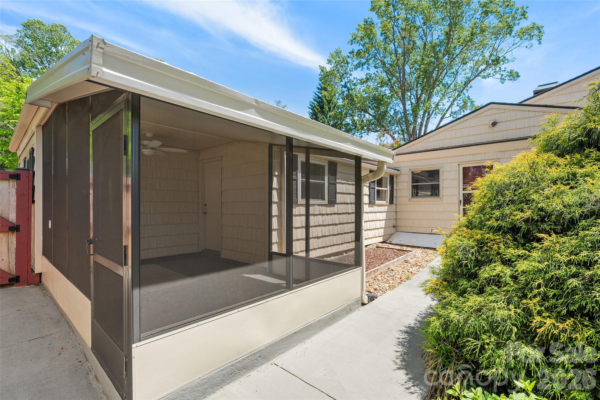 142 Country Club Drive — Waynesville