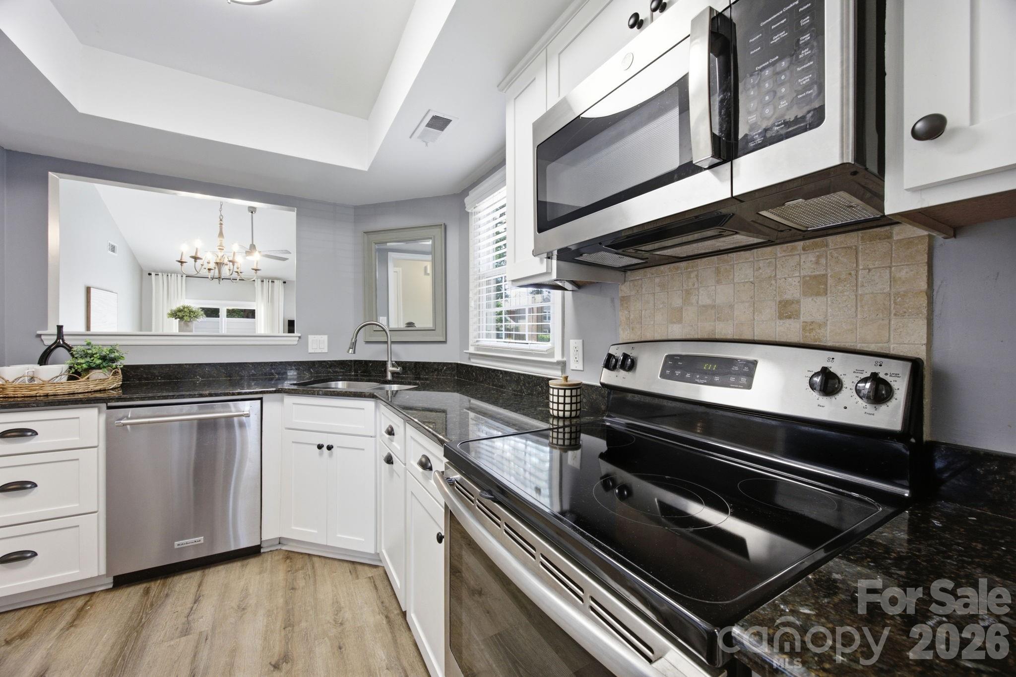 9126 N Vicksburg Park Court — Charlotte