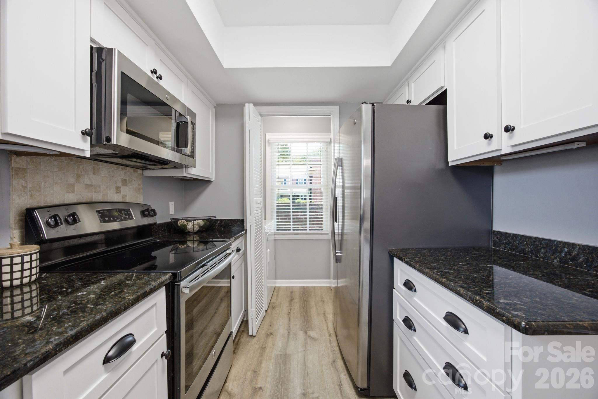 9126 N Vicksburg Park Court — Charlotte