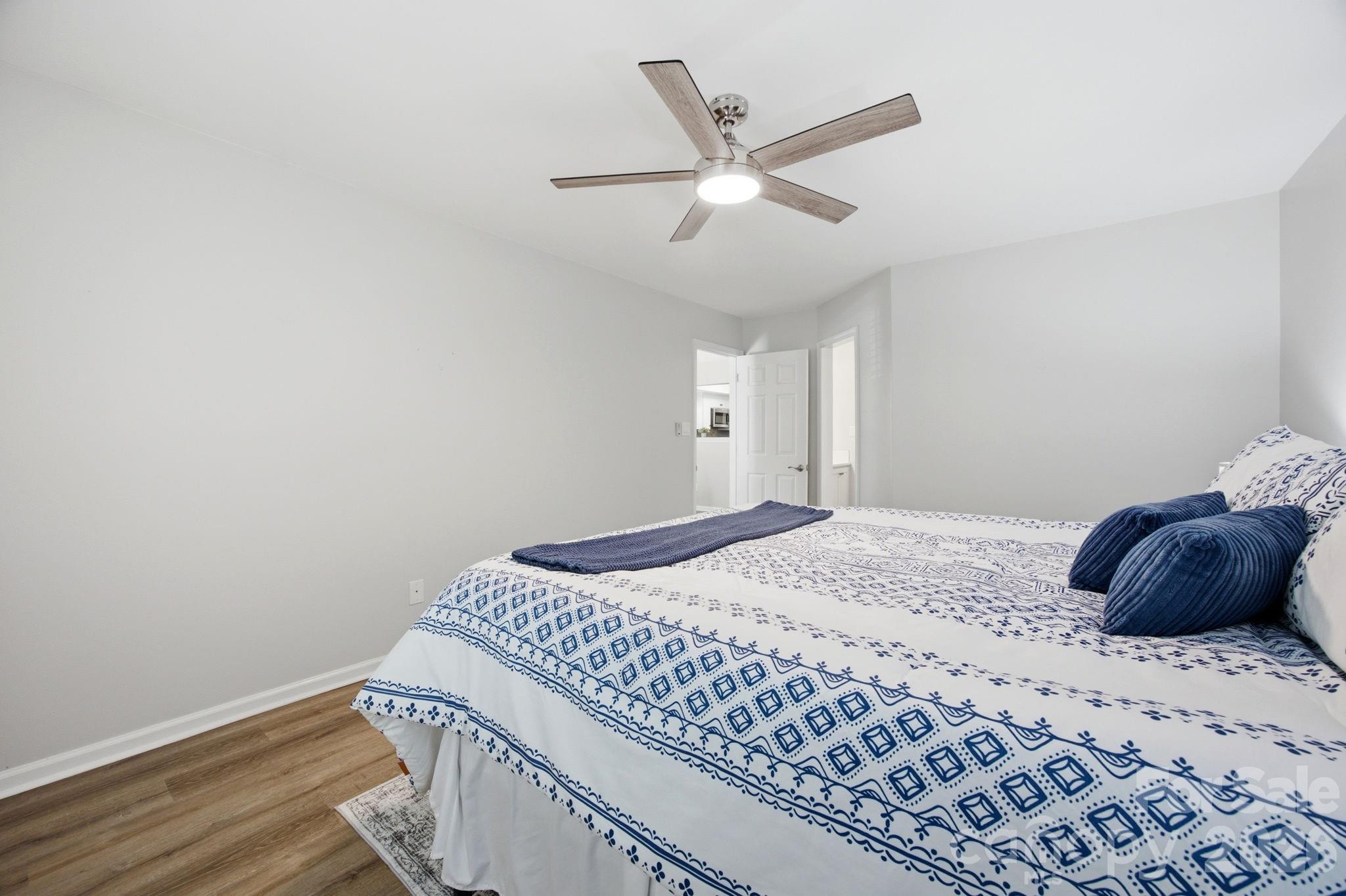 9126 N Vicksburg Park Court — Charlotte