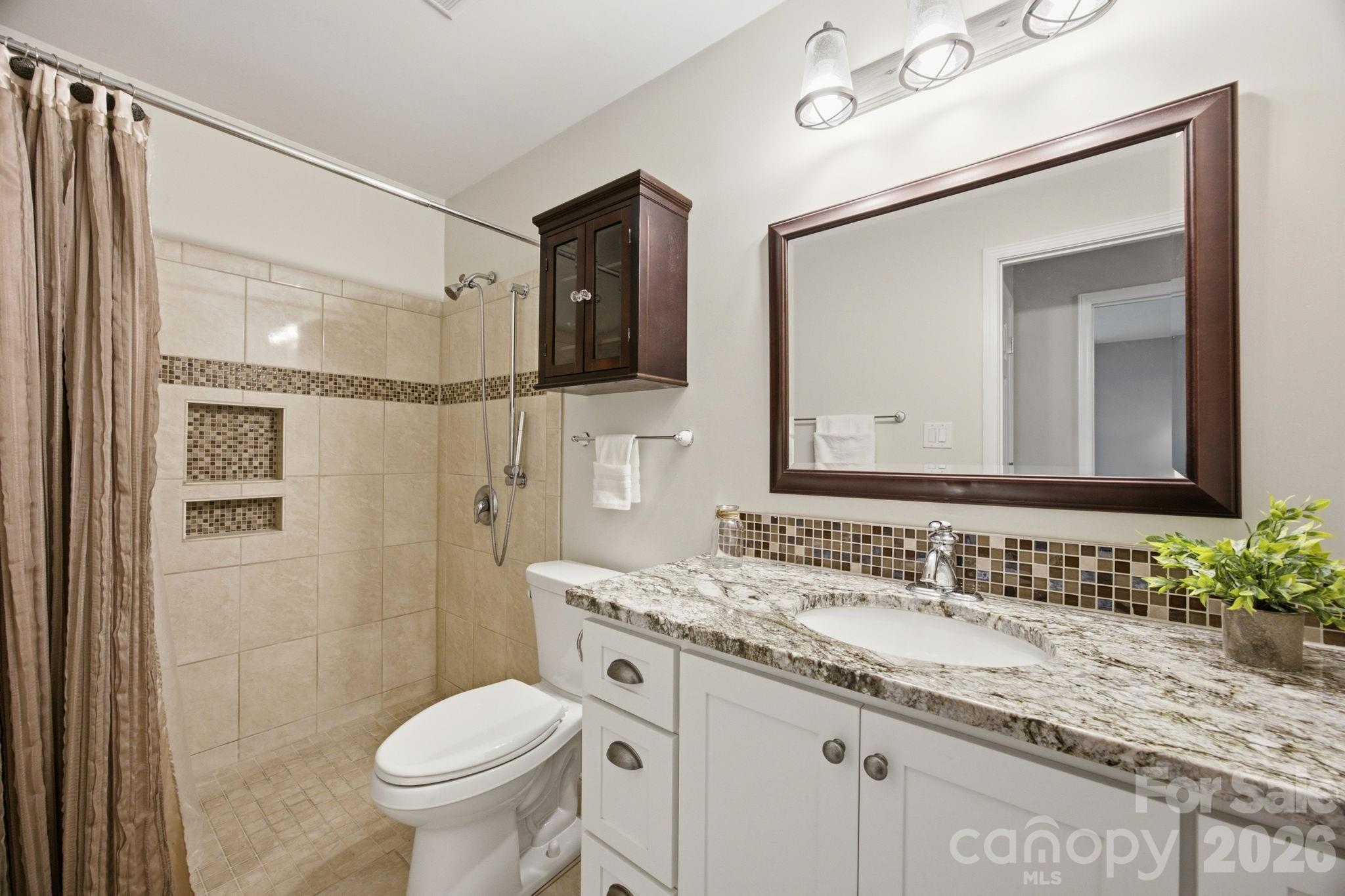 9126 N Vicksburg Park Court — Charlotte