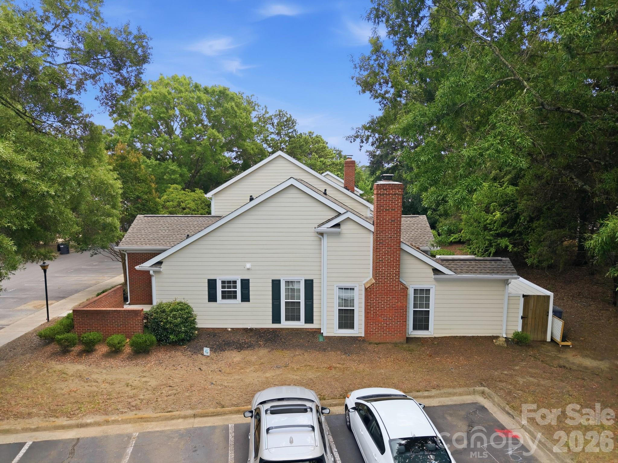 9126 N Vicksburg Park Court — Charlotte