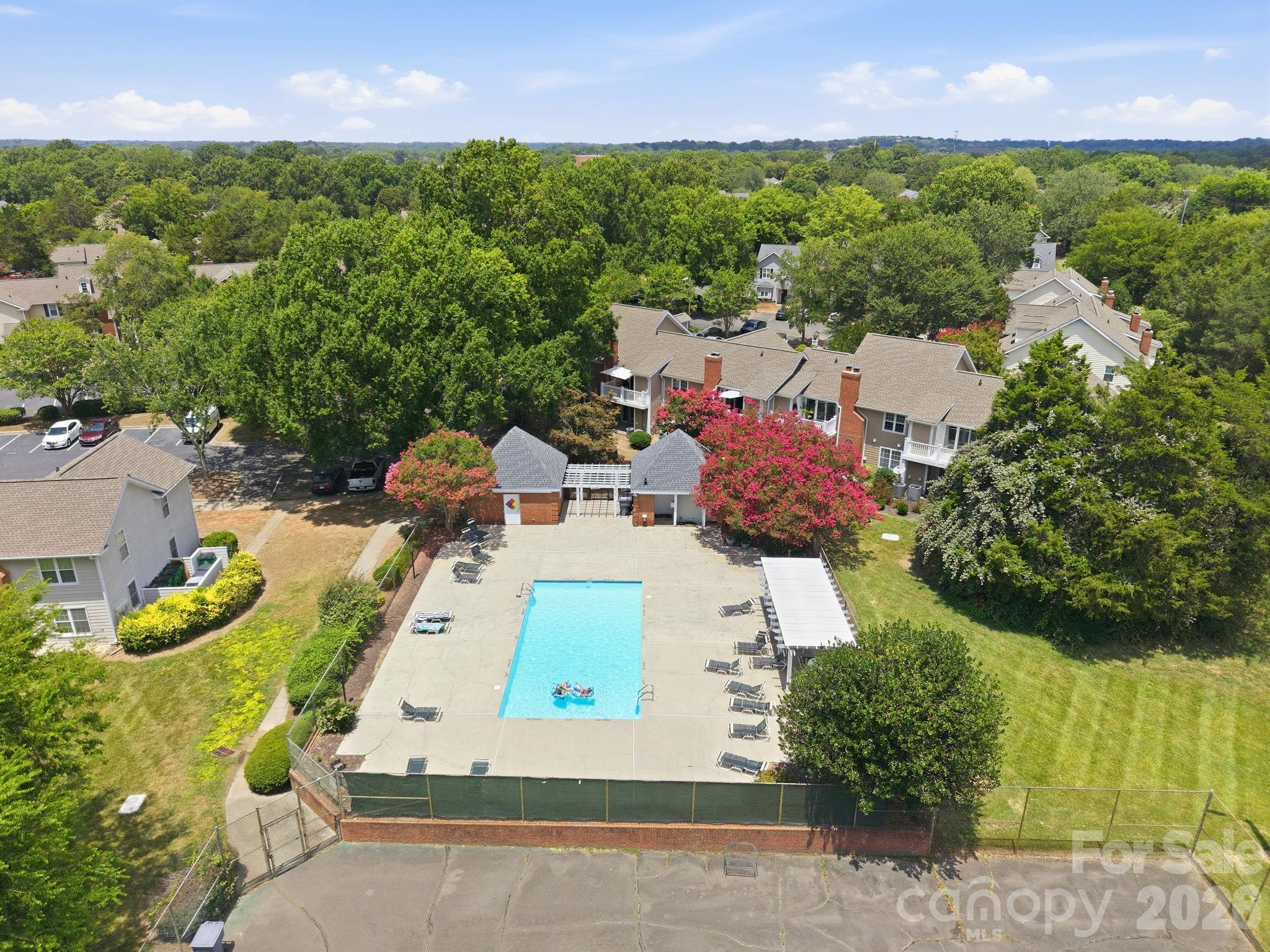9126 N Vicksburg Park Court — Charlotte