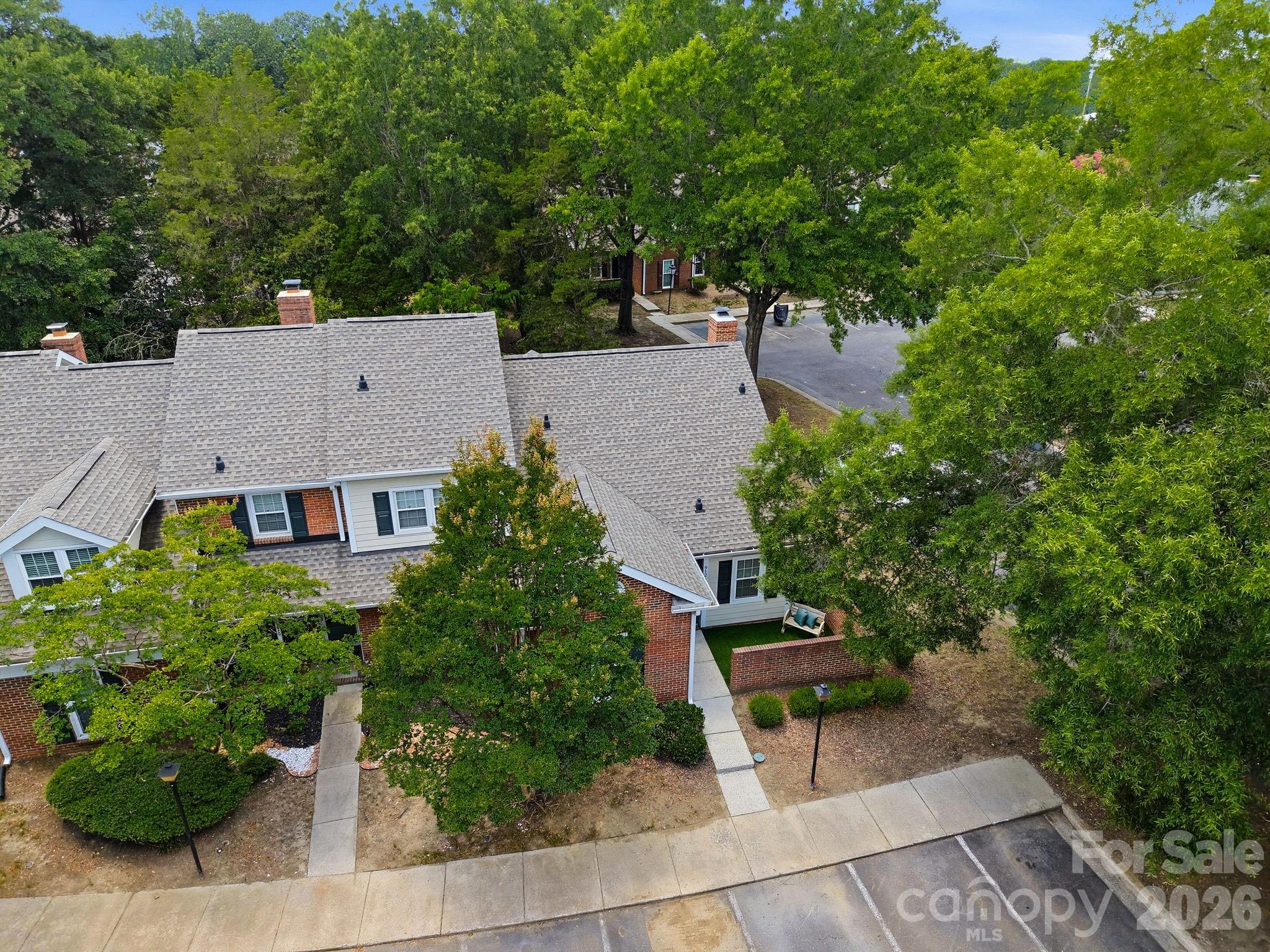 9126 N Vicksburg Park Court — Charlotte