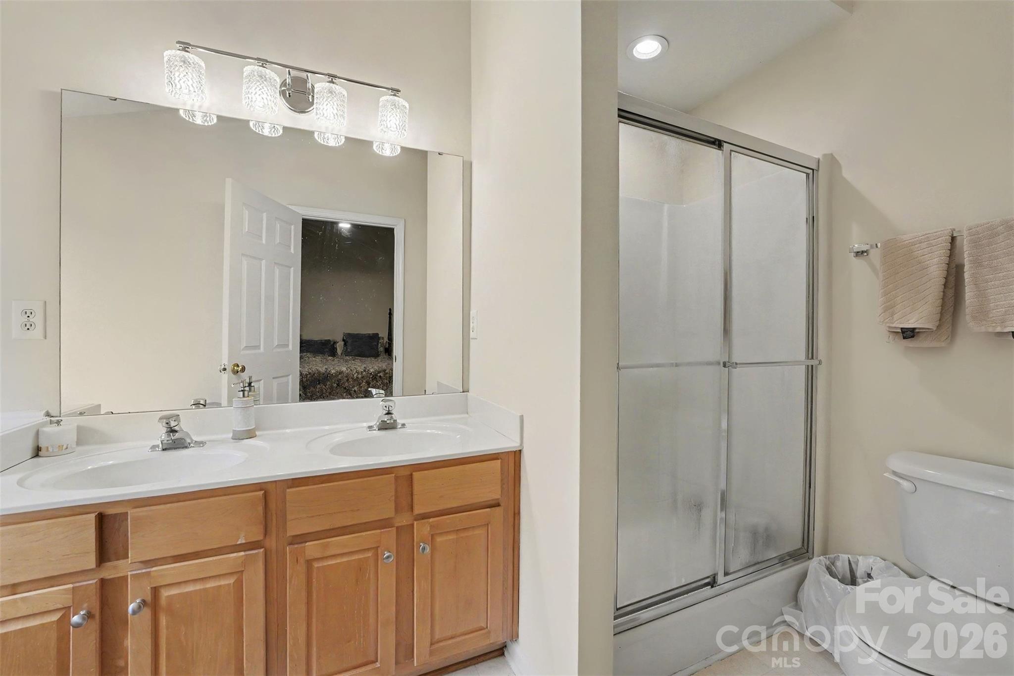9866 Treeside Lane — Matthews