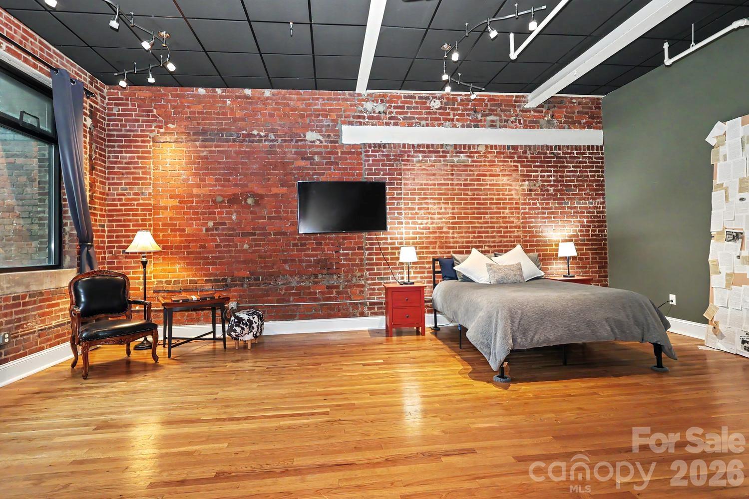 310 Arlington Avenue #214 — Charlotte