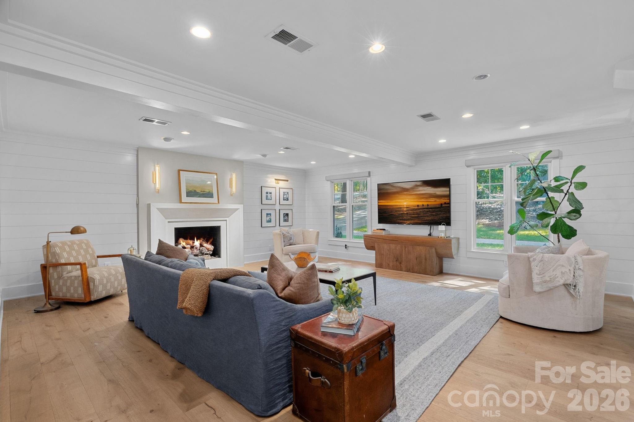 2700 High Ridge Road — Charlotte