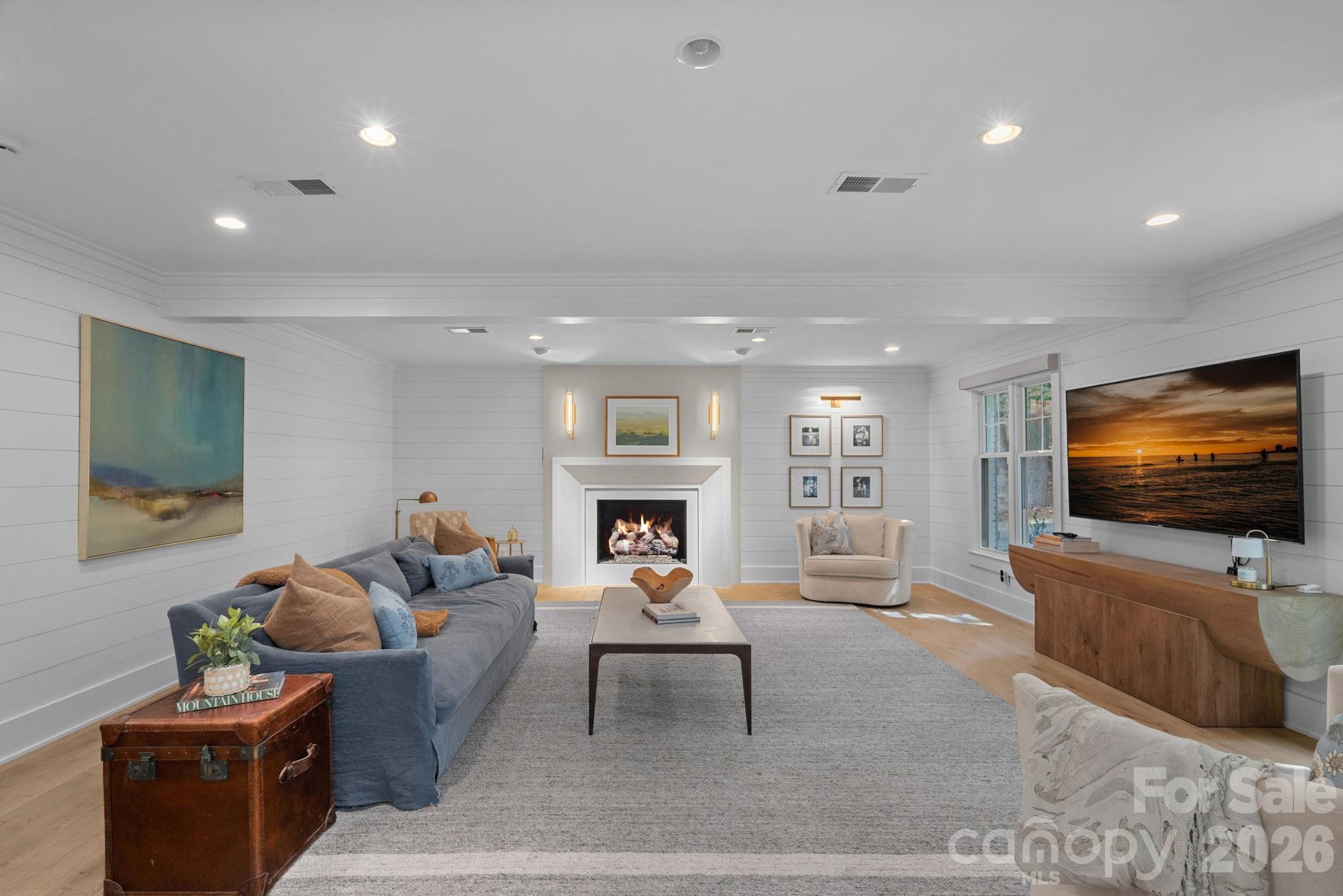 2700 High Ridge Road — Charlotte
