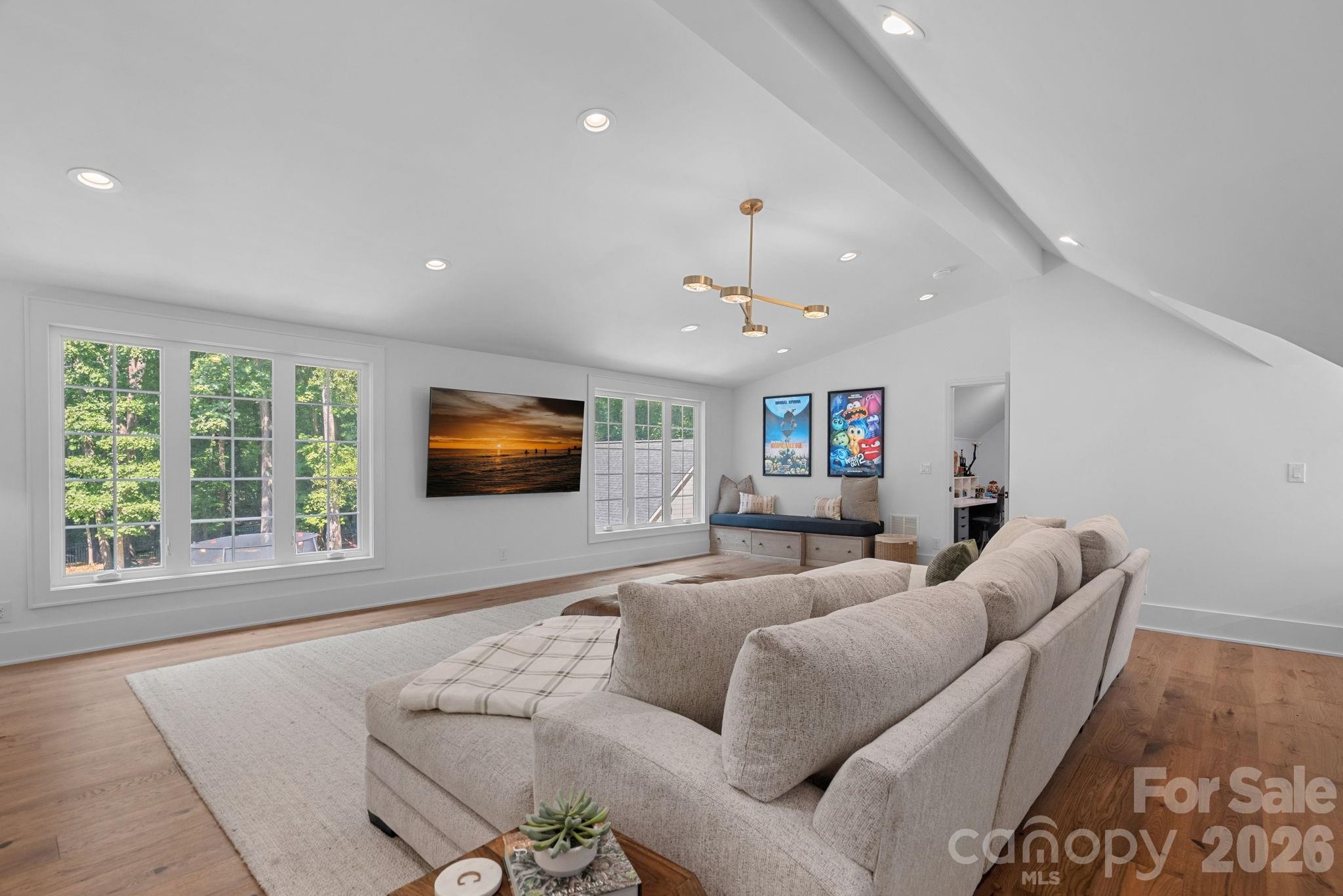 2700 High Ridge Road — Charlotte