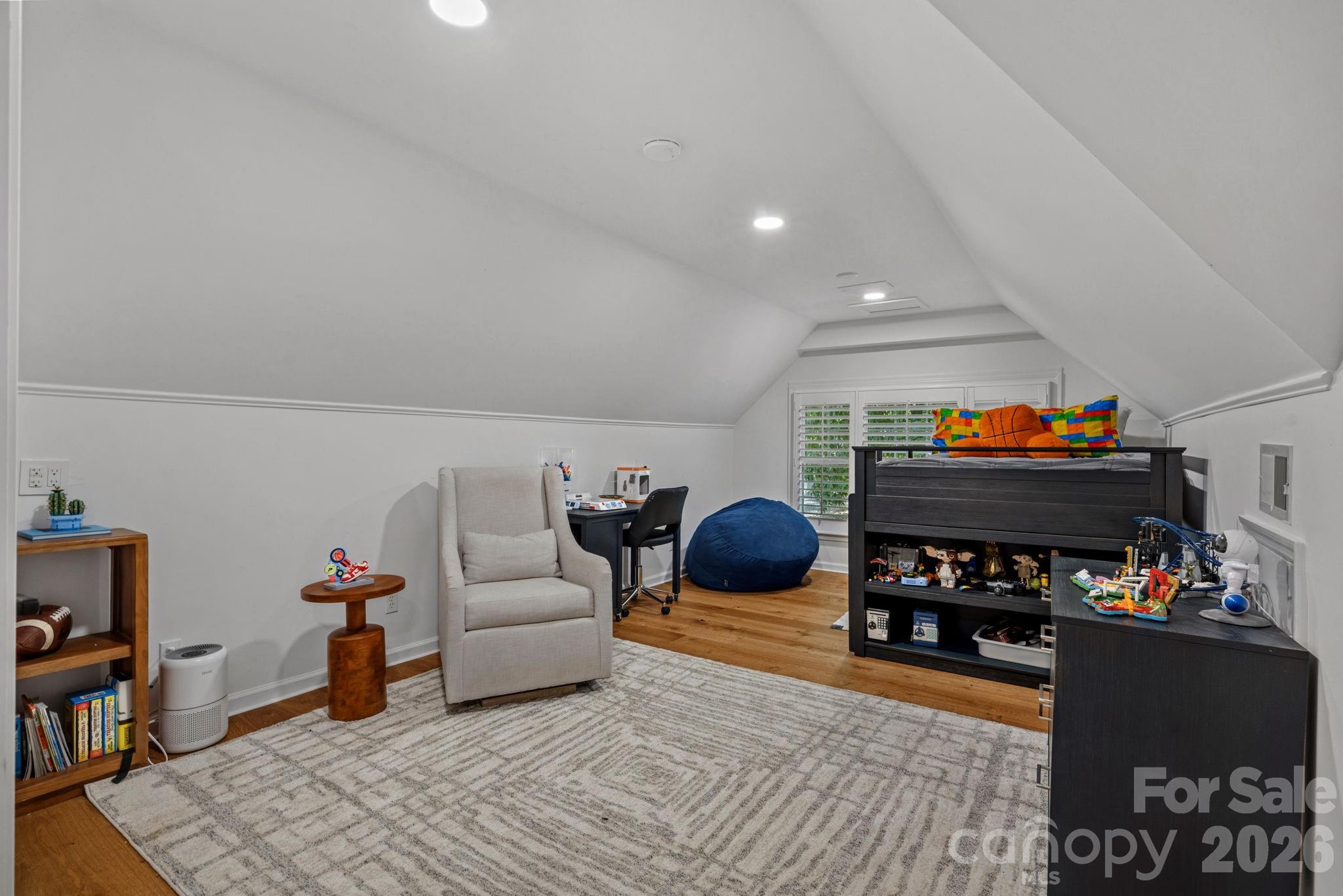 2700 High Ridge Road — Charlotte