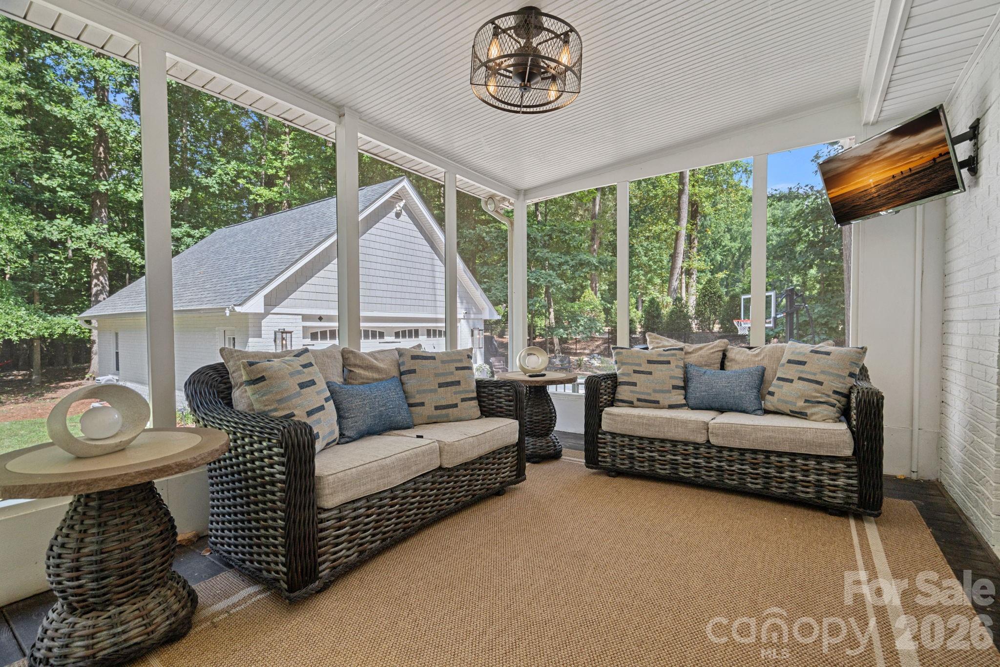 2700 High Ridge Road — Charlotte