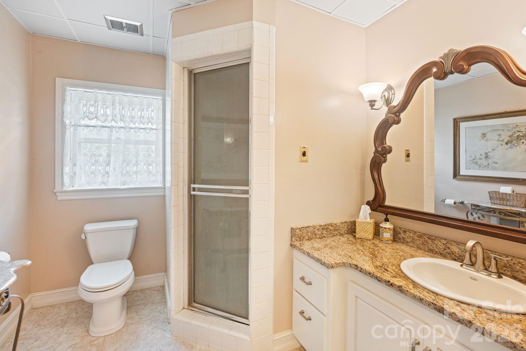 6296 Southlake Drive — Hickory