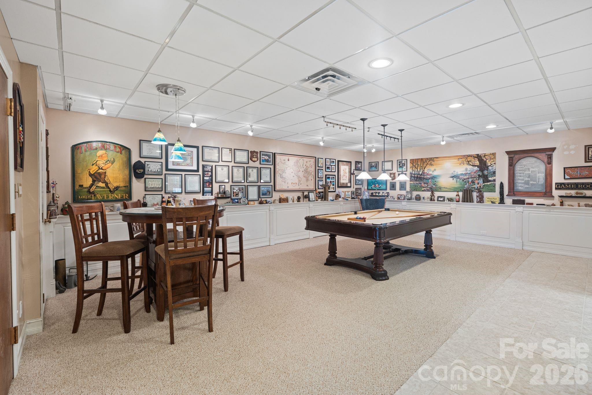 6296 Southlake Drive — Hickory