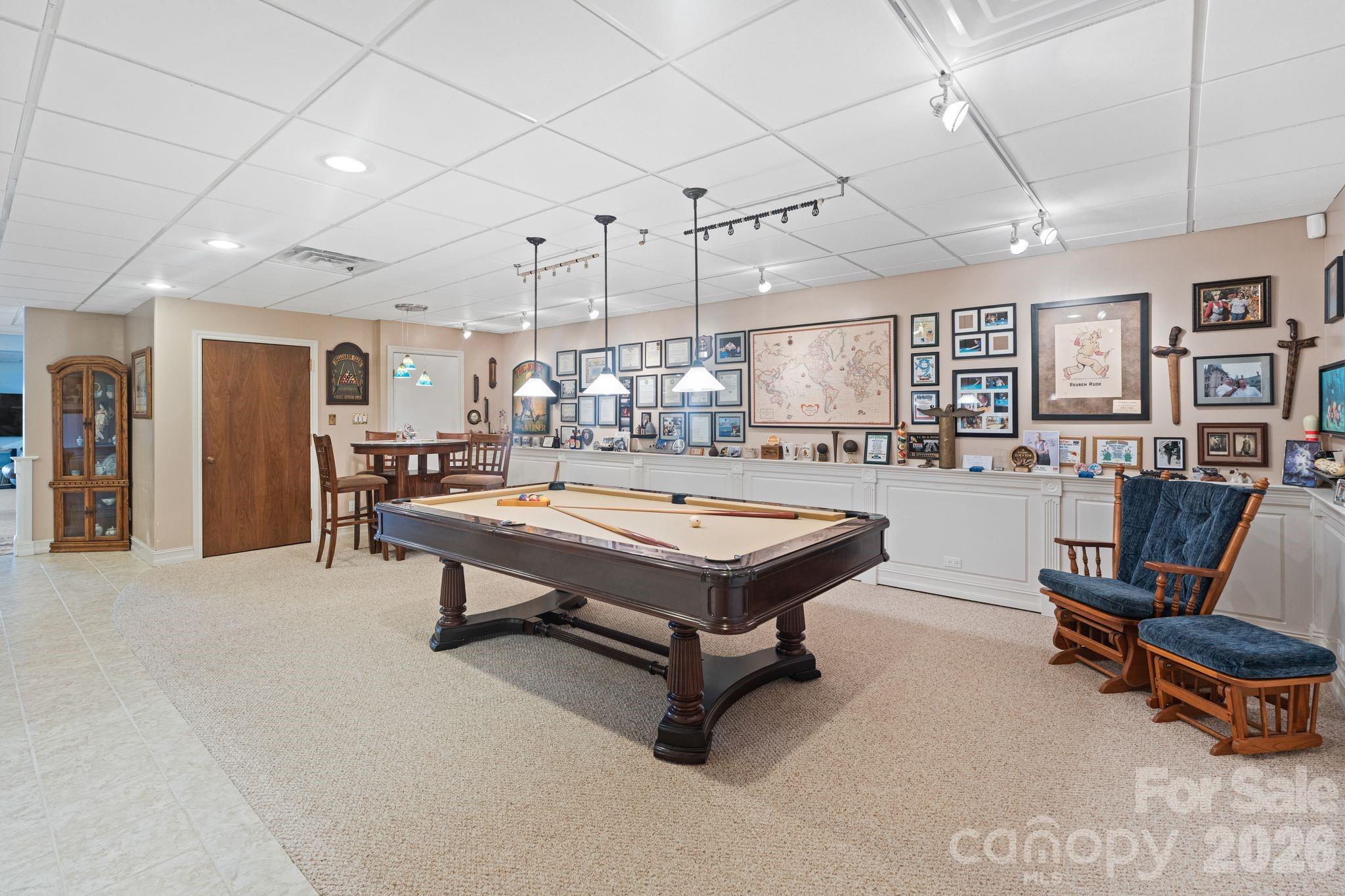 6296 Southlake Drive — Hickory
