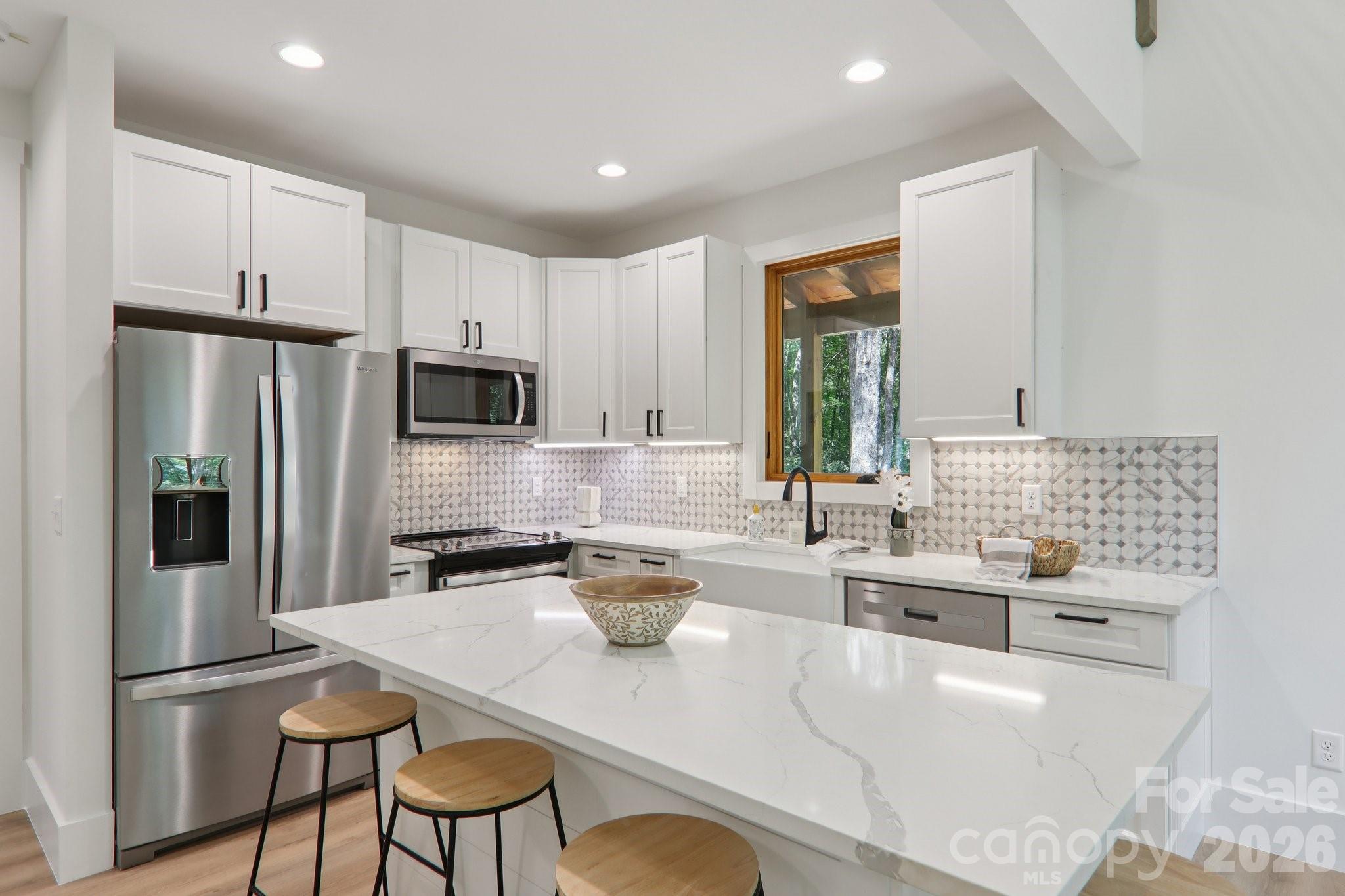 365 Cherokee Circle — Lake Toxaway