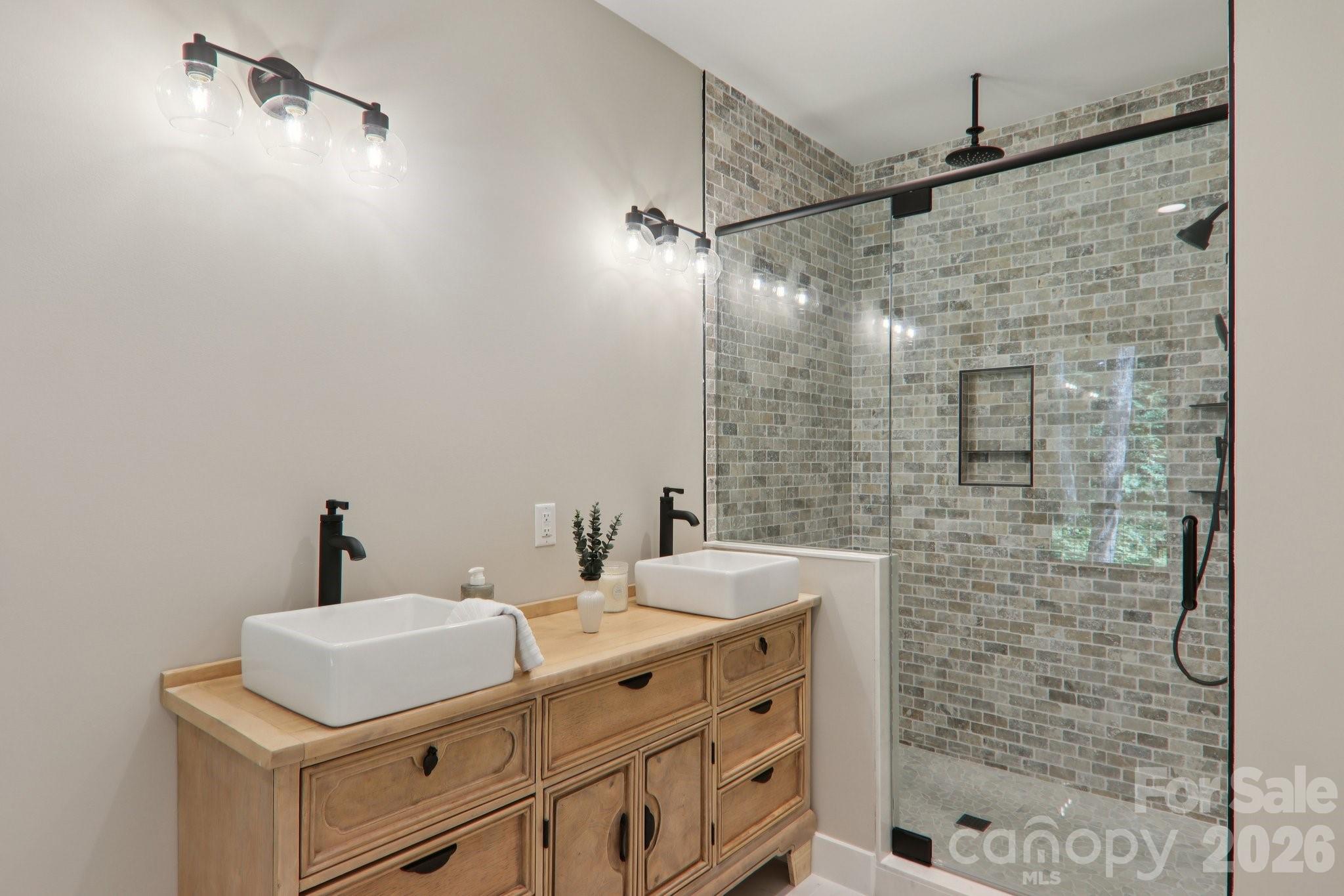 365 Cherokee Circle — Lake Toxaway