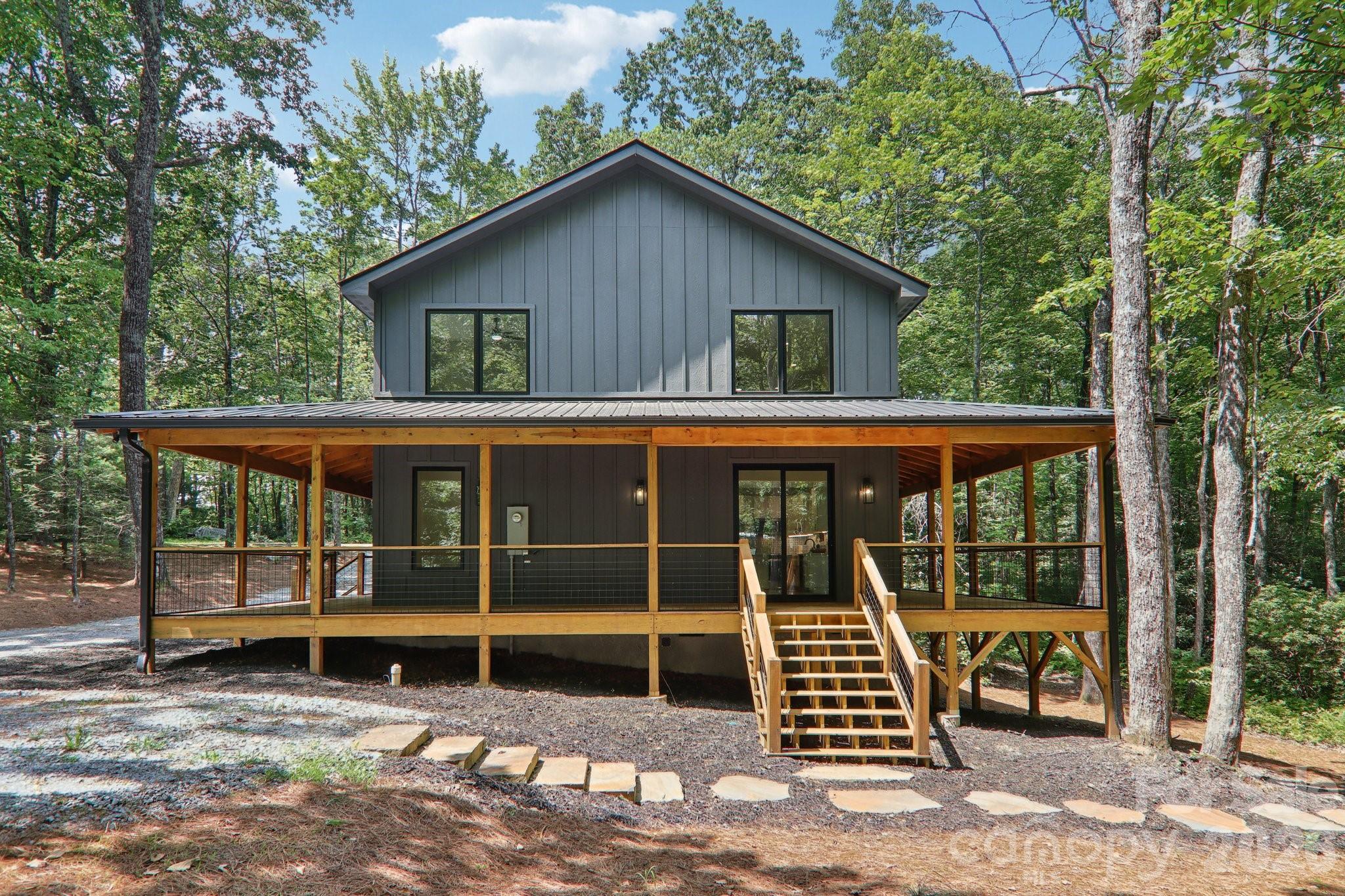 365 Cherokee Circle — Lake Toxaway