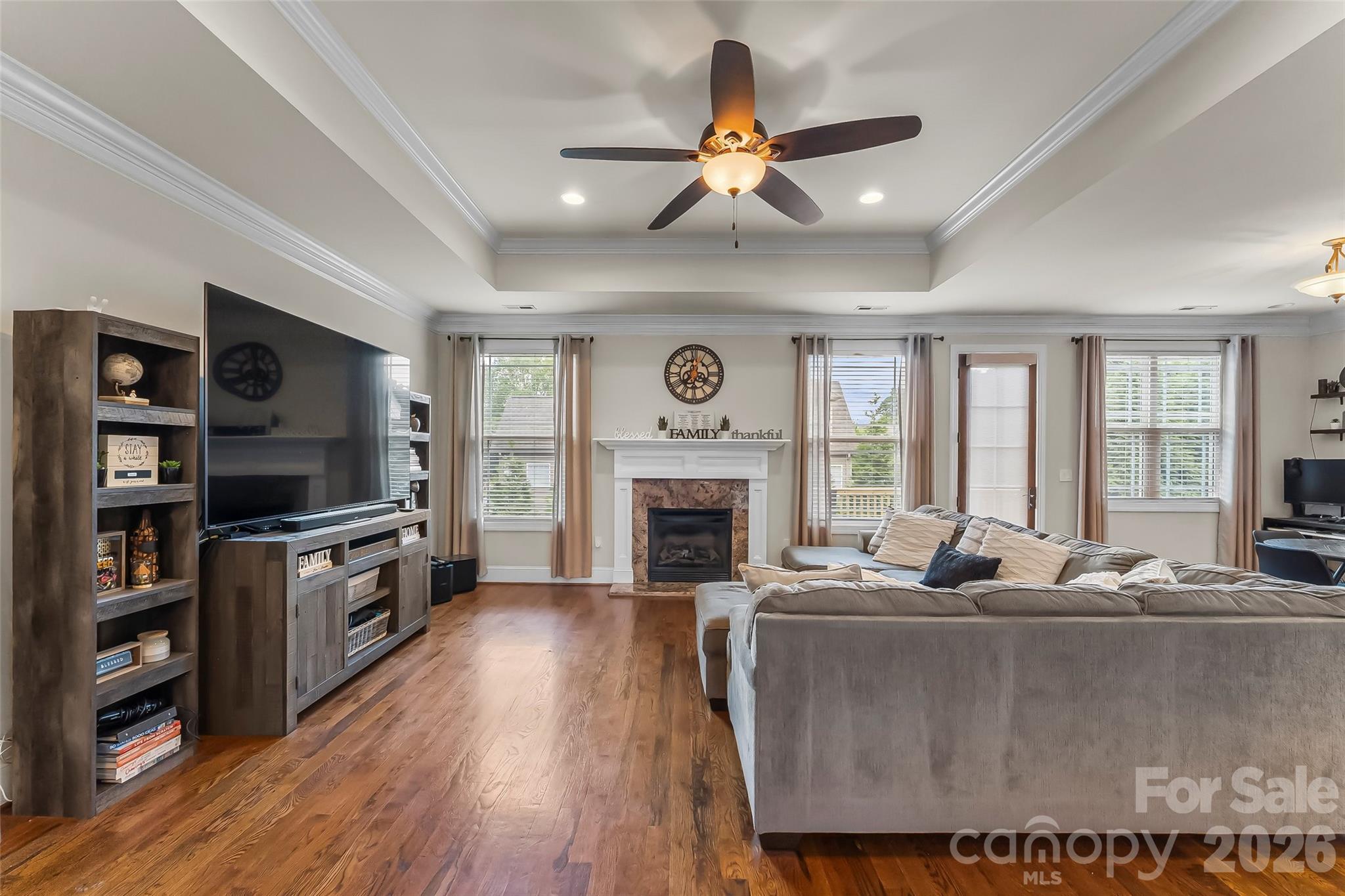 1776 White Water Court — Hickory