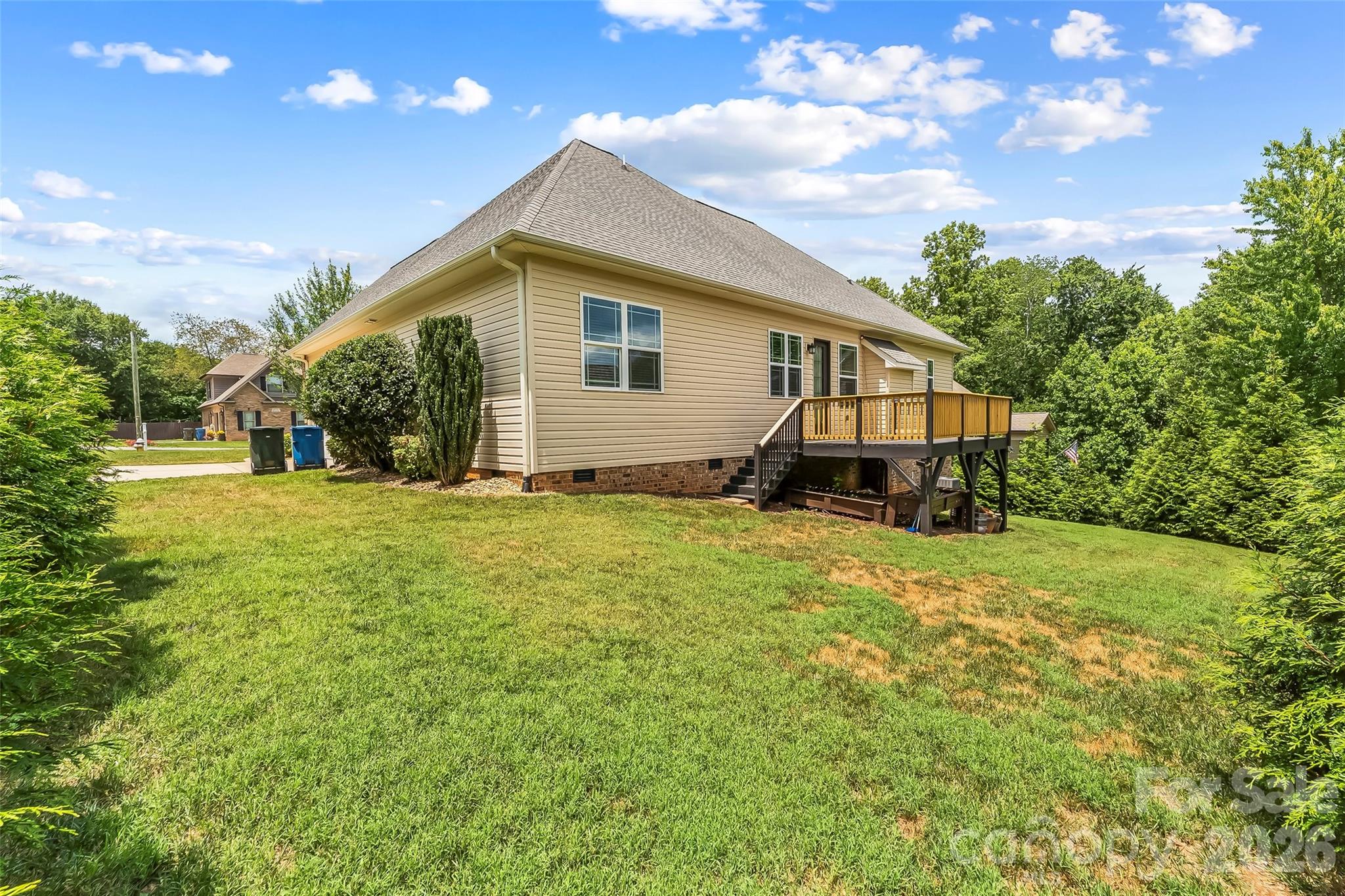 1776 White Water Court — Hickory