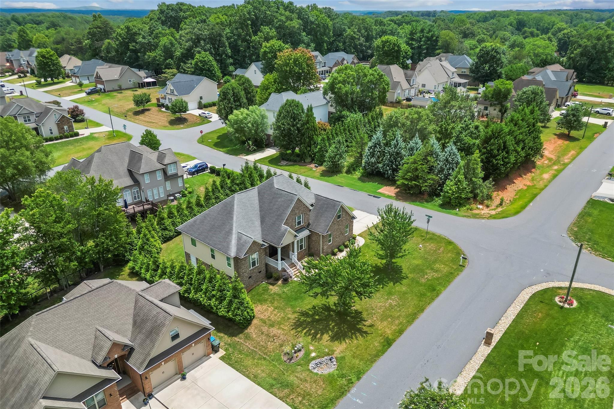 1776 White Water Court — Hickory