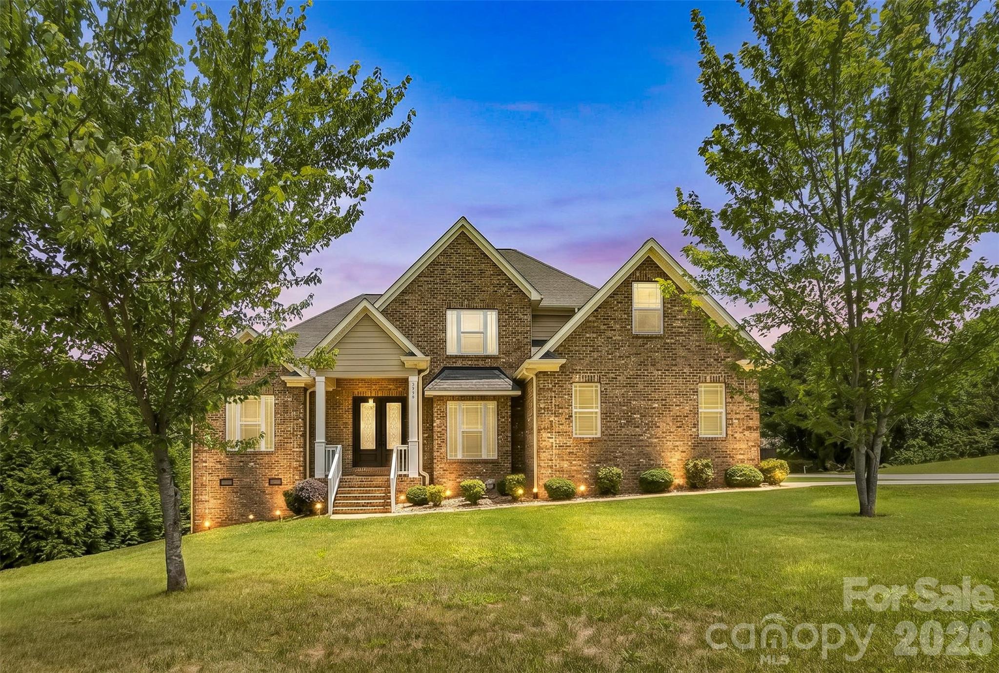 1776 White Water Court — Hickory