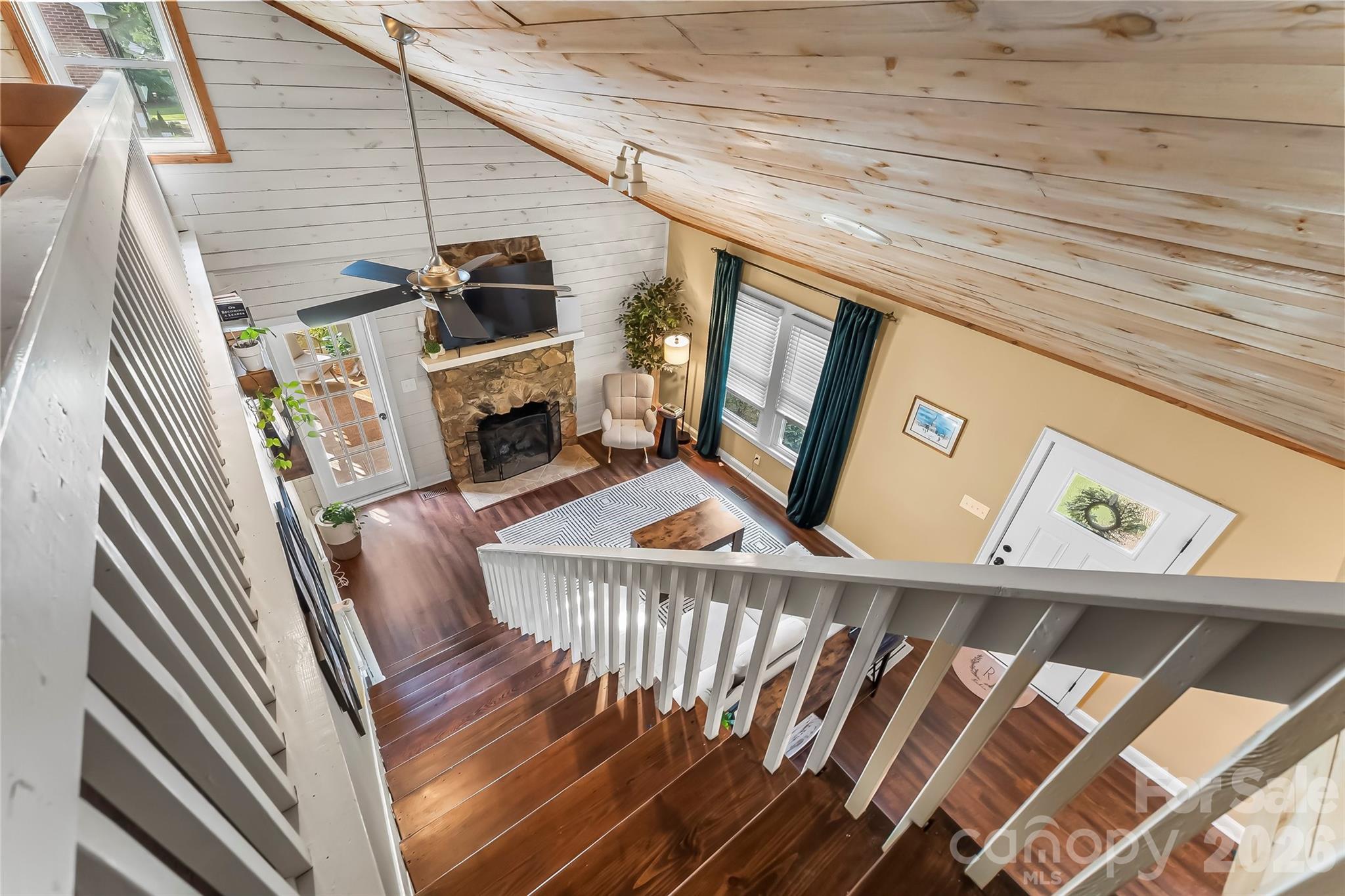 1026 14th Avenue Drive NW — Hickory