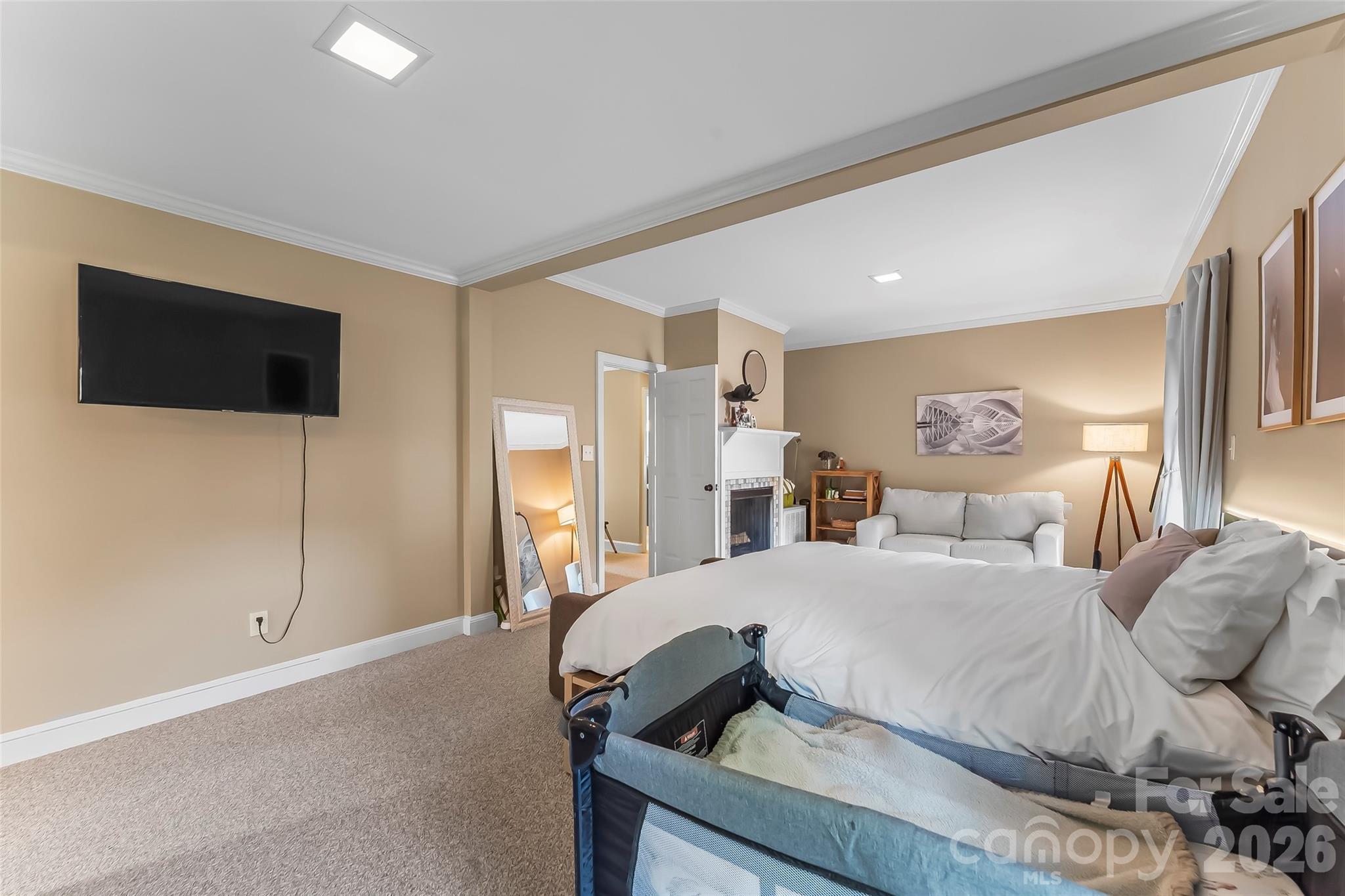 1026 14th Avenue Drive NW — Hickory