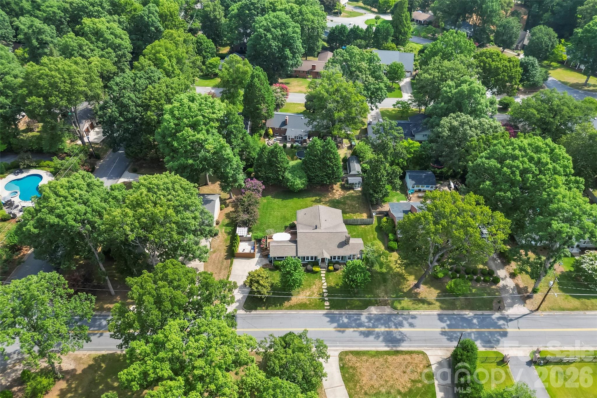 1026 14th Avenue Drive NW — Hickory