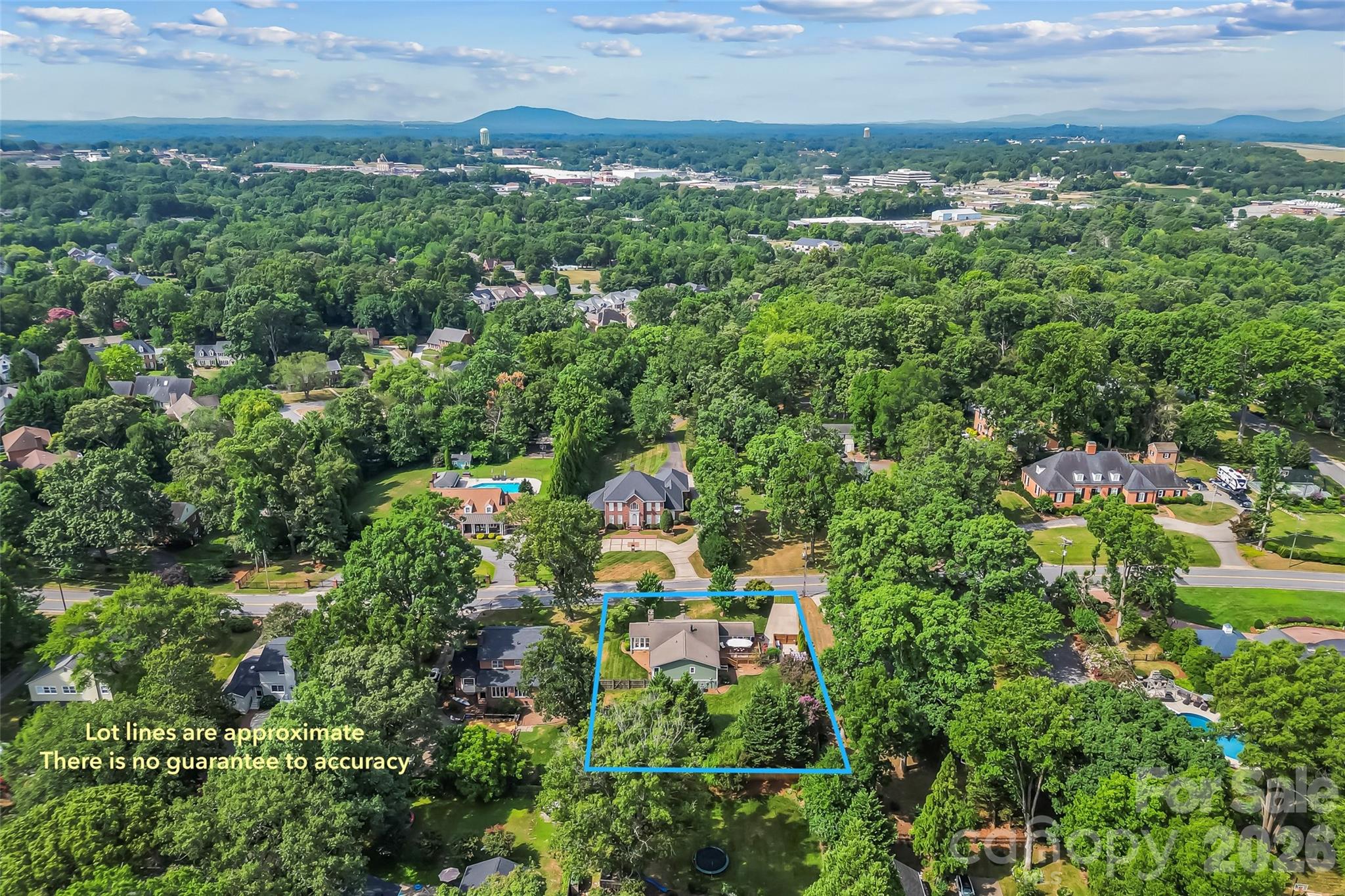 1026 14th Avenue Drive NW — Hickory