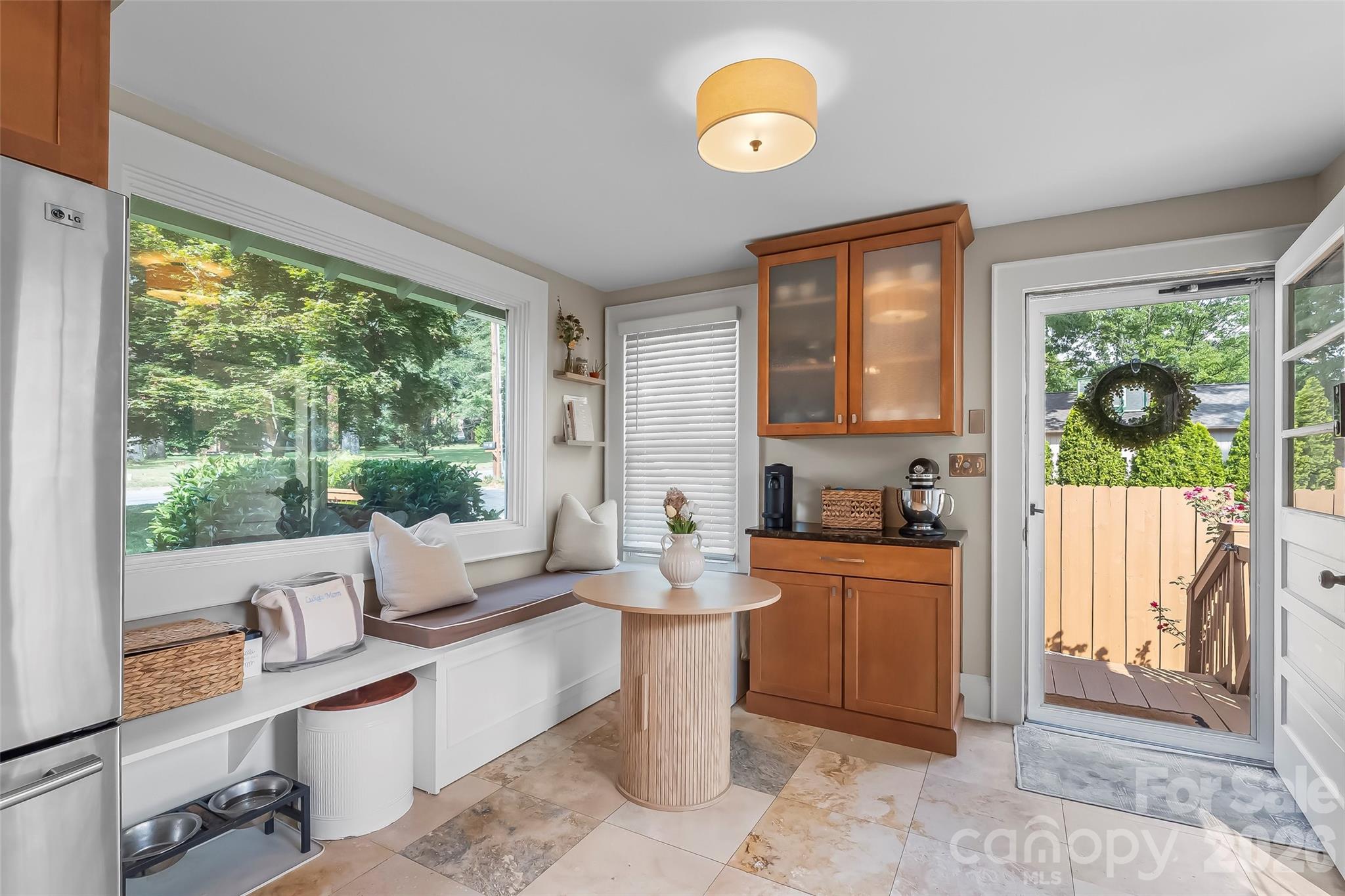 1026 14th Avenue Drive NW — Hickory