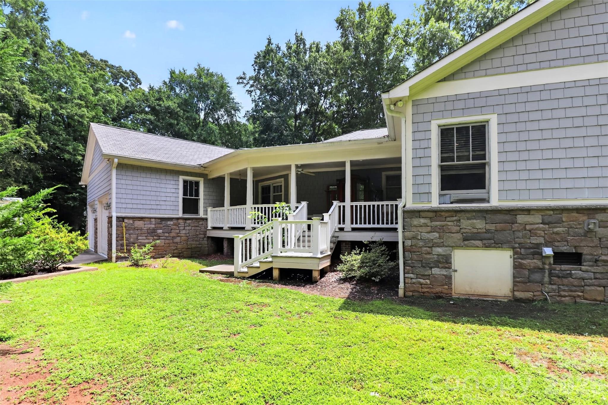 9704 Saddle Avenue — Waxhaw