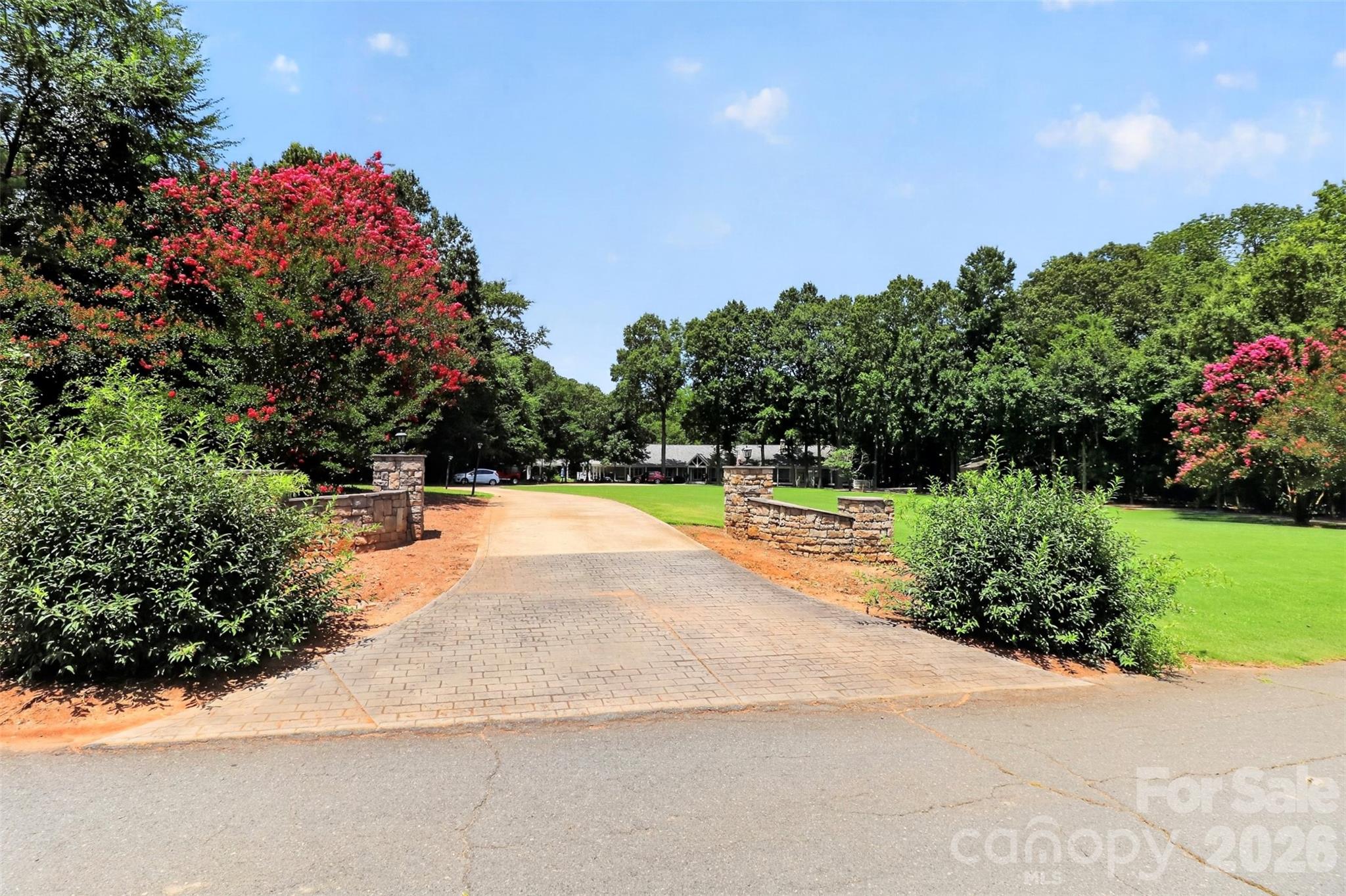 9704 Saddle Avenue — Waxhaw