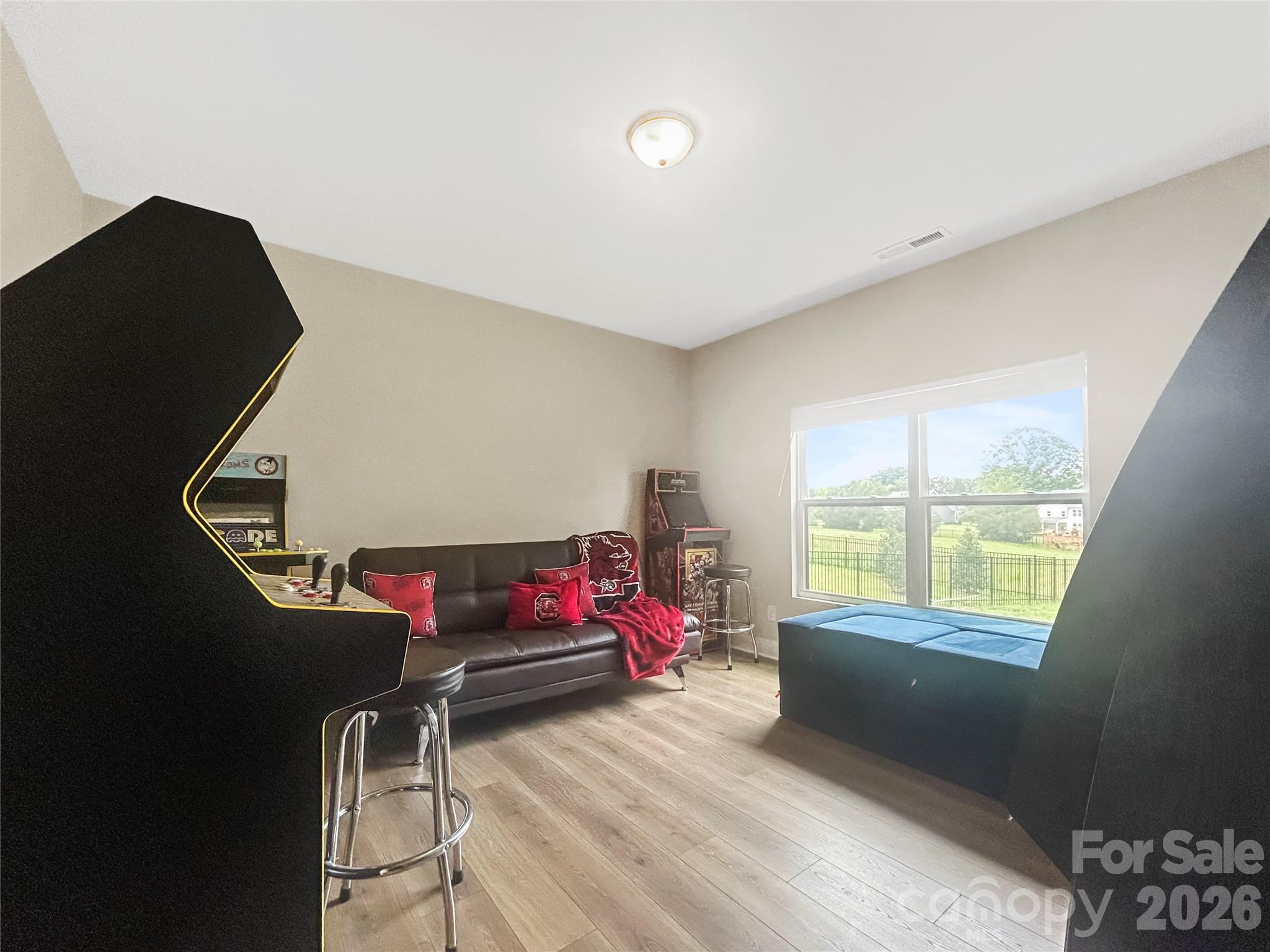 501 Edmunds Lane — Clover