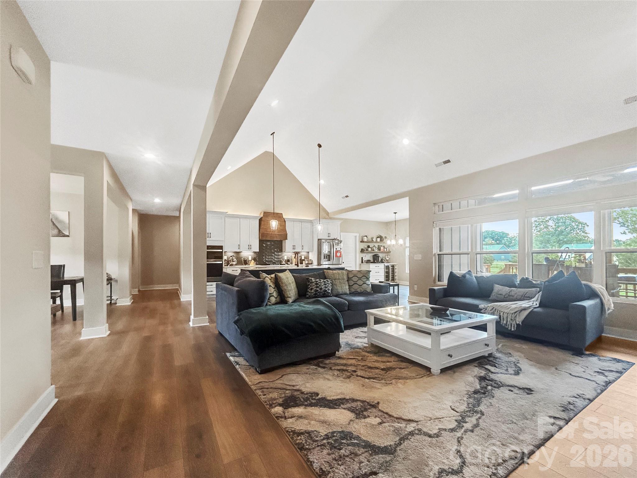 501 Edmunds Lane — Clover