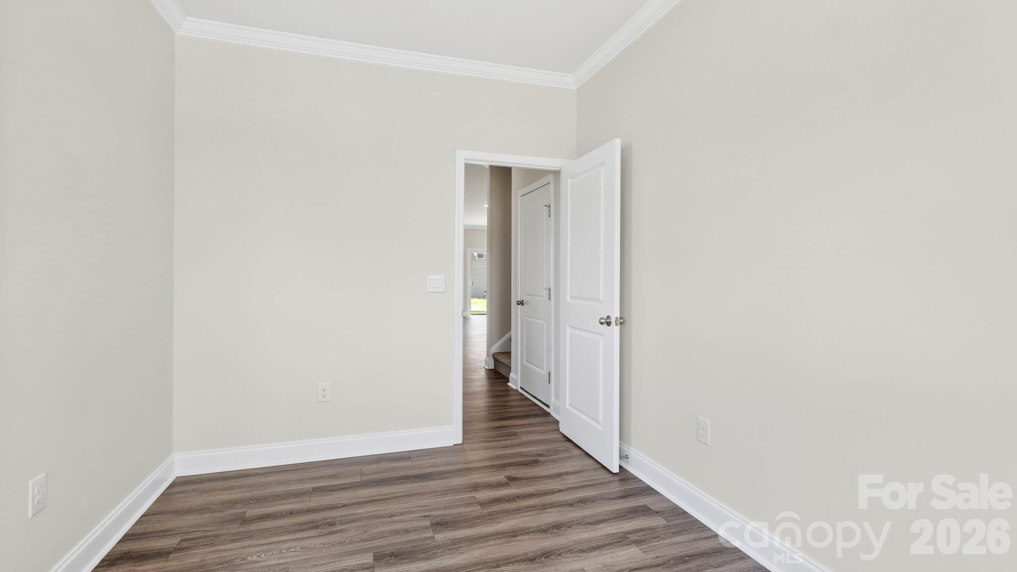 37 Creekview Road — Hendersonville