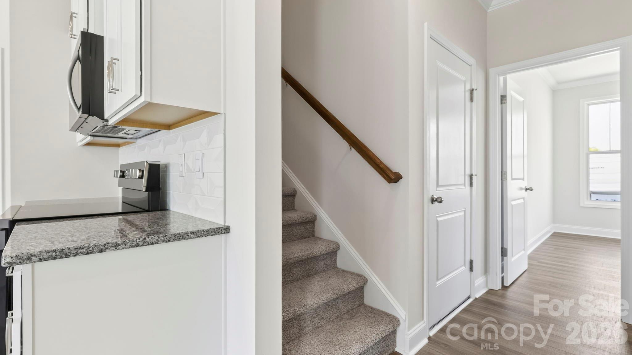 37 Creekview Road — Hendersonville