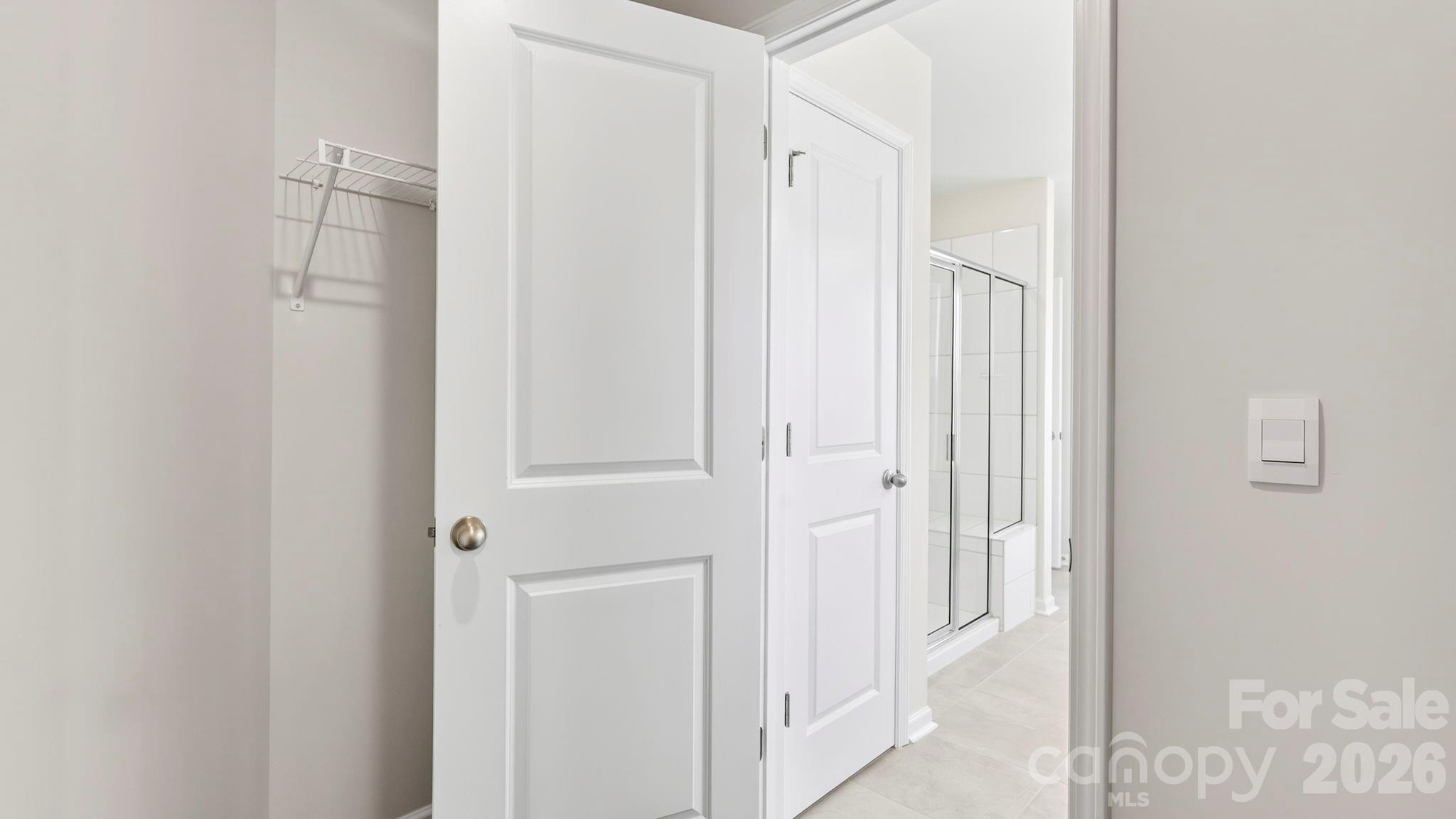 37 Creekview Road — Hendersonville