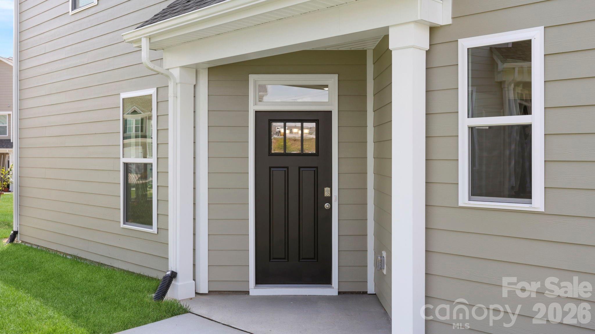 37 Creekview Road — Hendersonville