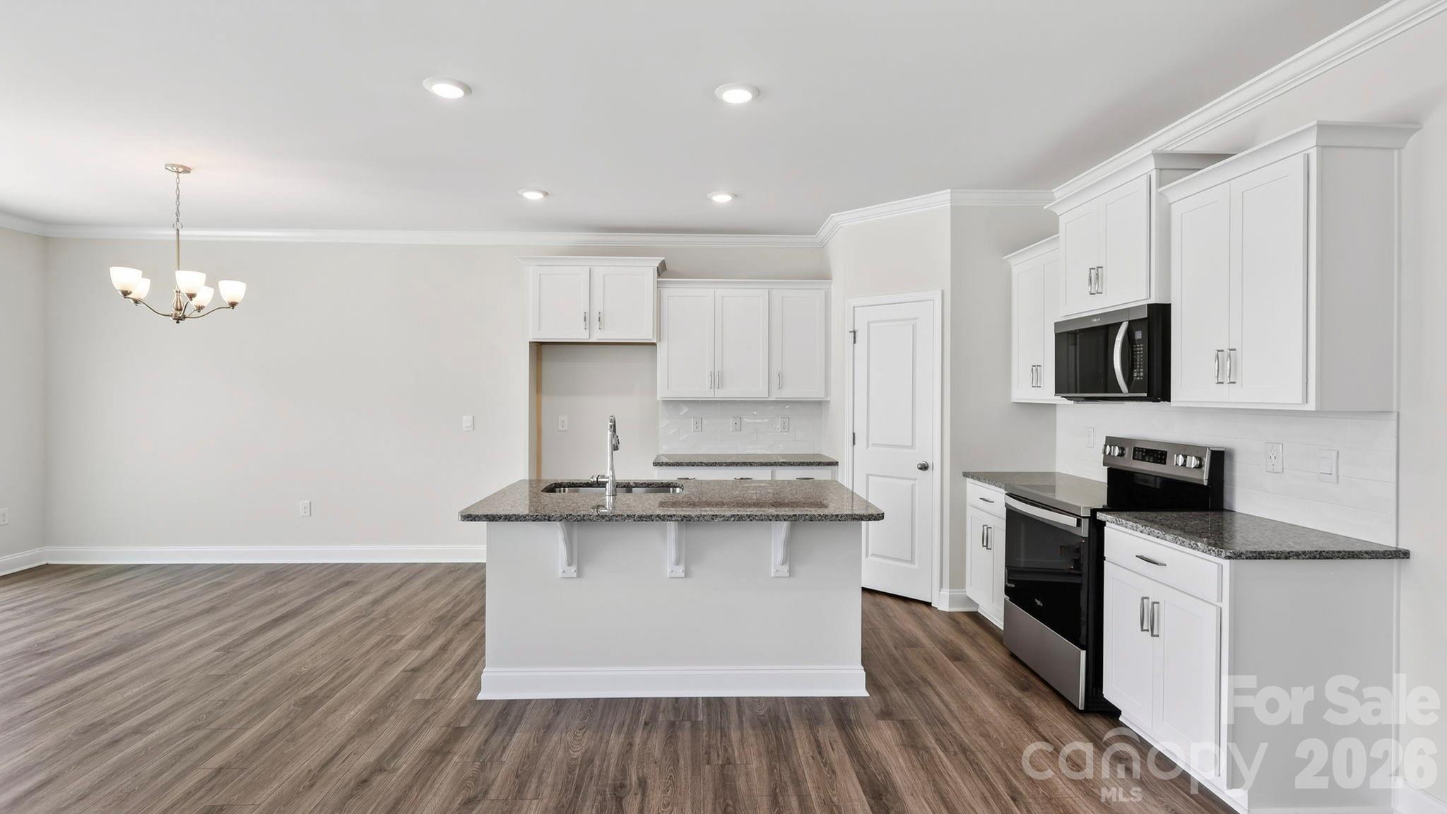 37 Creekview Road — Hendersonville
