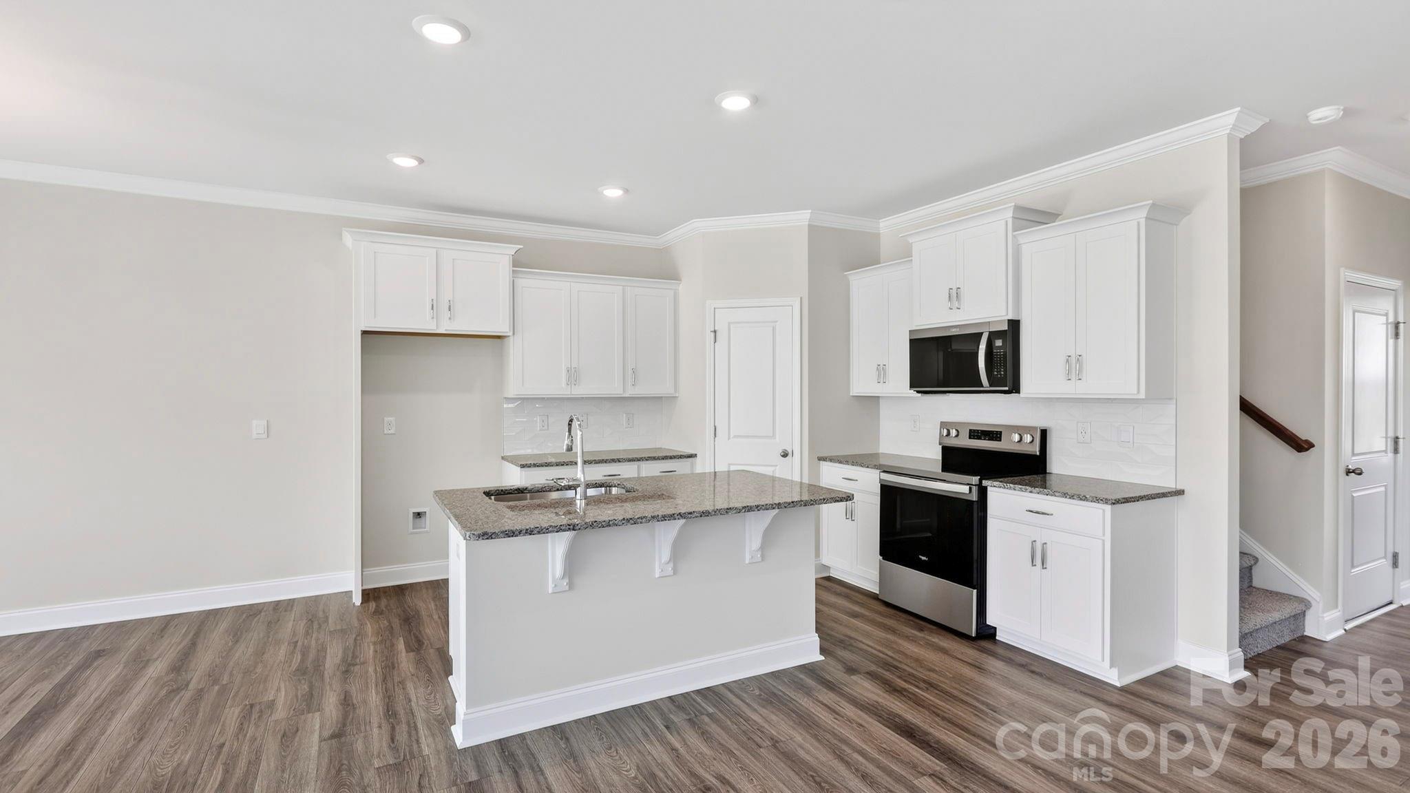 37 Creekview Road — Hendersonville