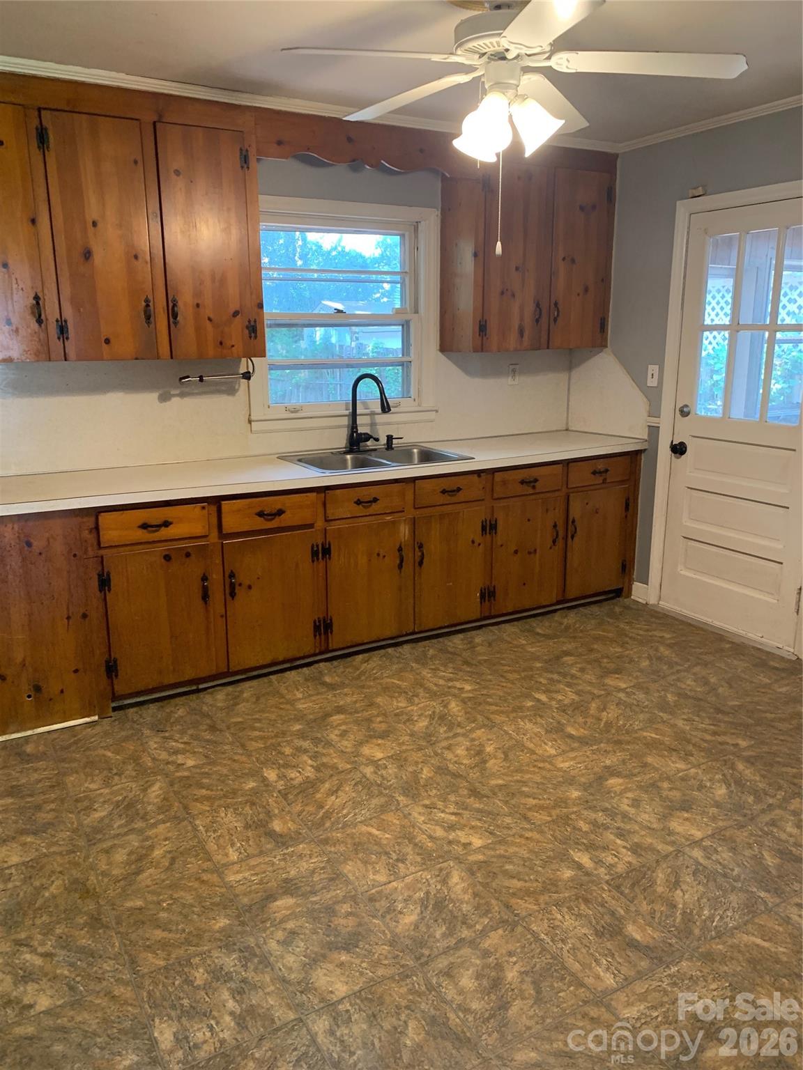 2336 Markham Court — Charlotte