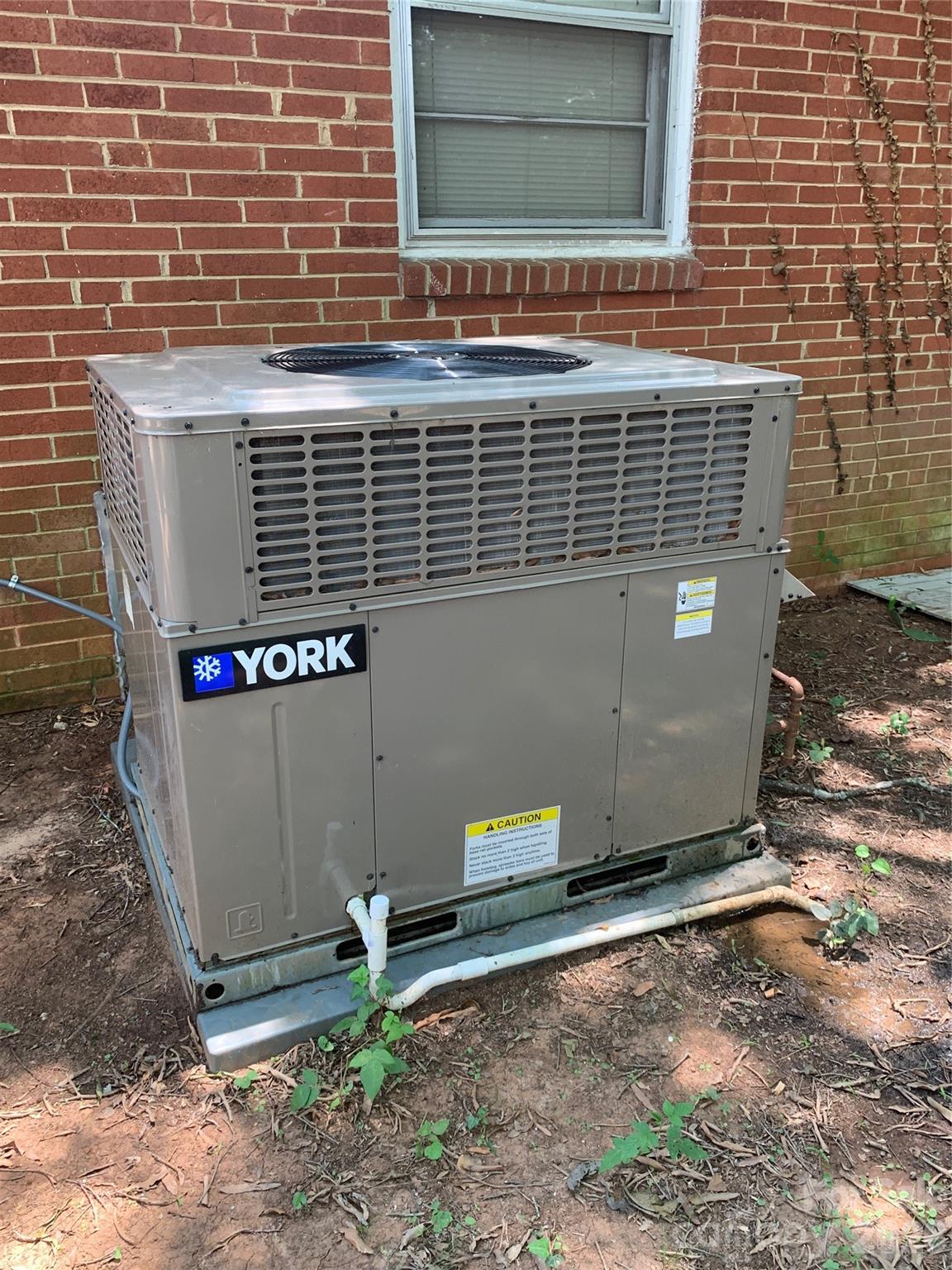 2336 Markham Court — Charlotte