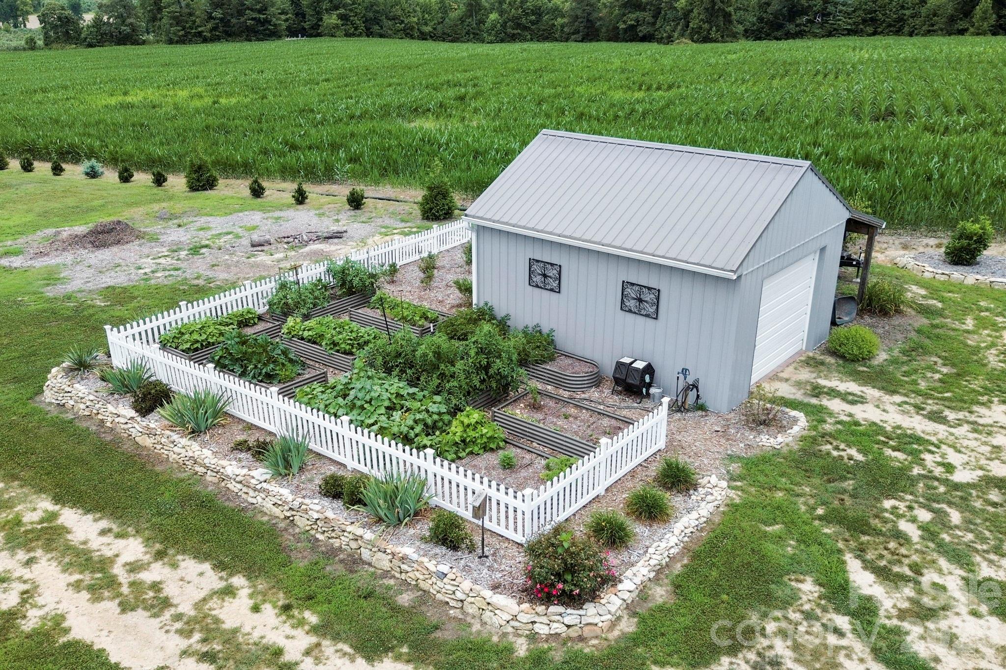 525 Byers Cove Road — Hendersonville