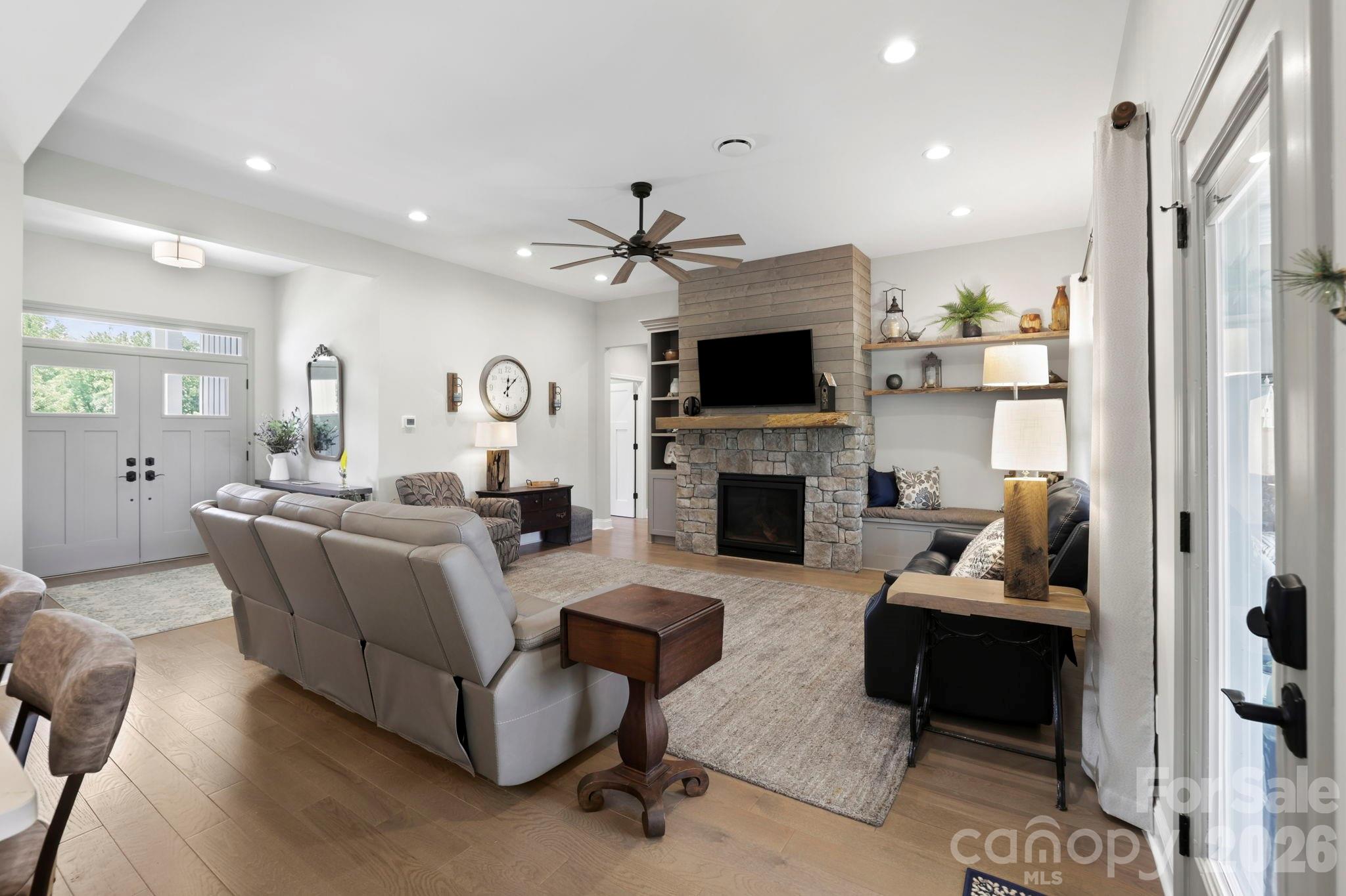 525 Byers Cove Road — Hendersonville