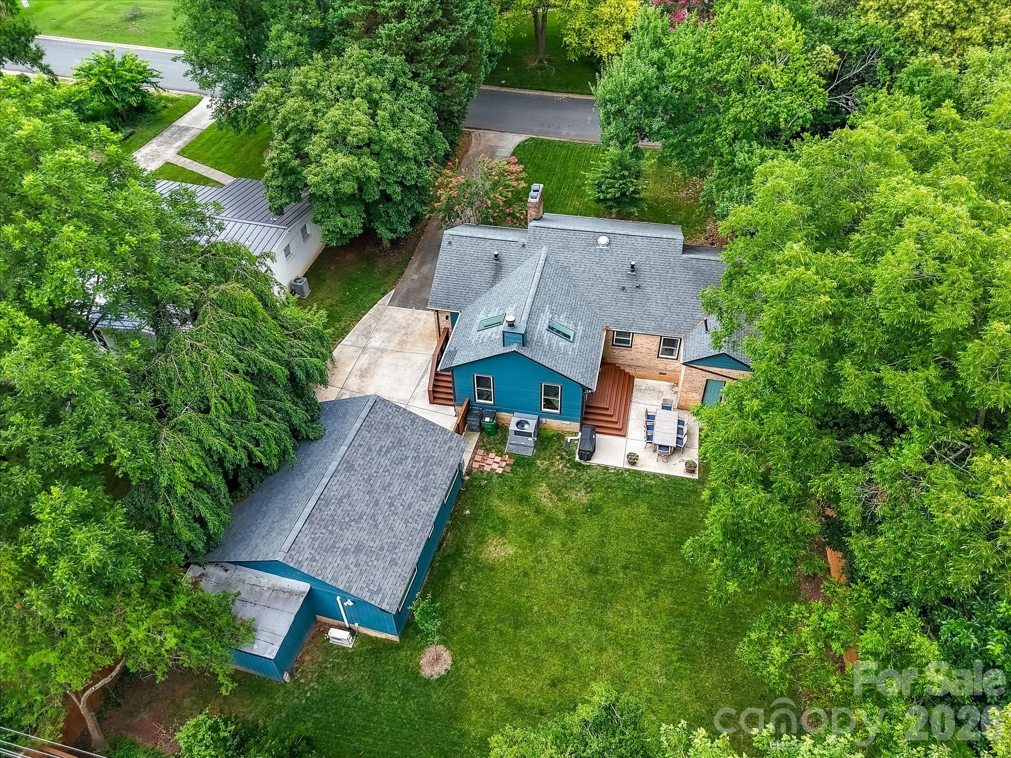 801 Fairbanks Road — Charlotte