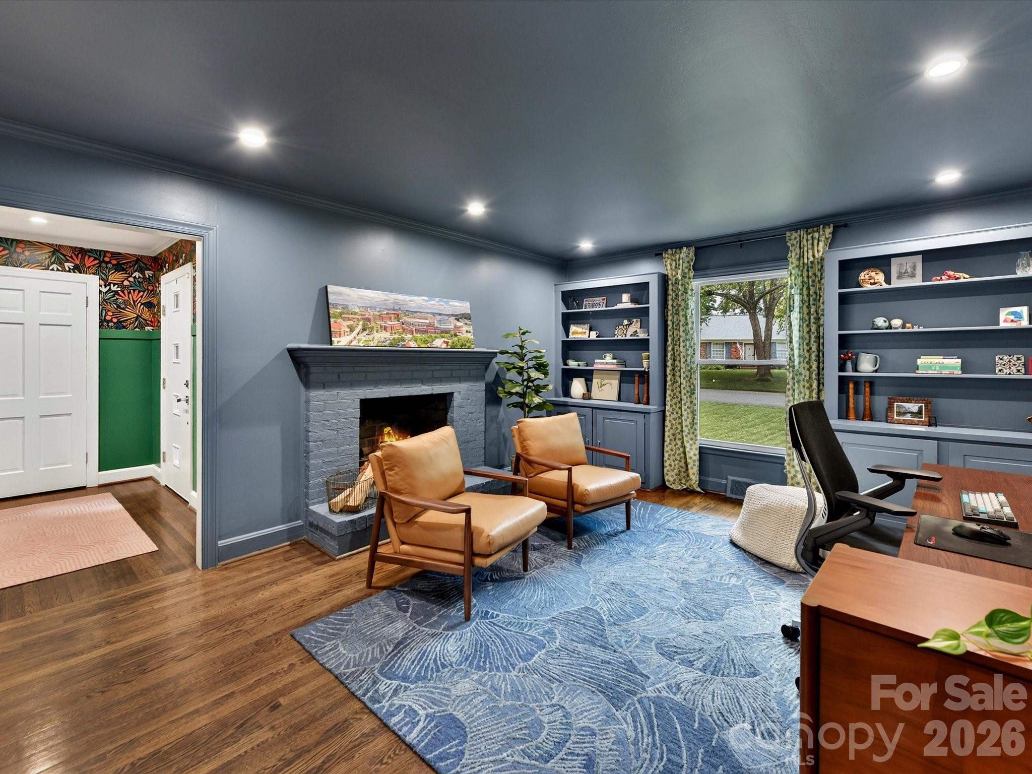 801 Fairbanks Road — Charlotte